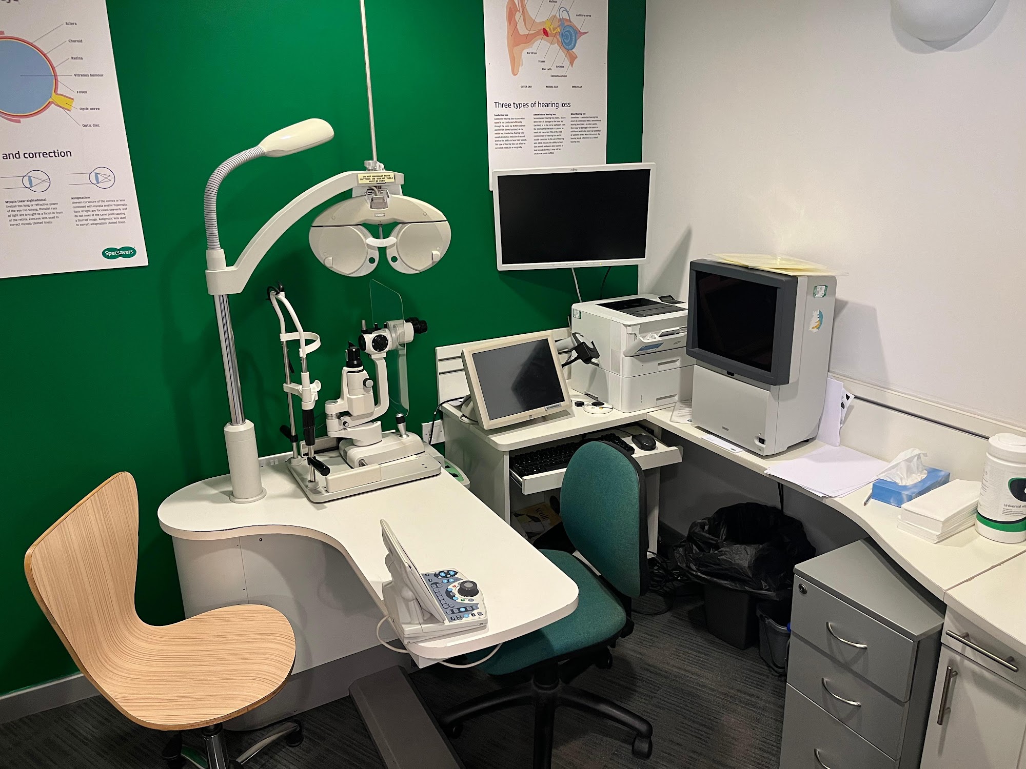 Specsavers Opticians and Audiologists - Preston