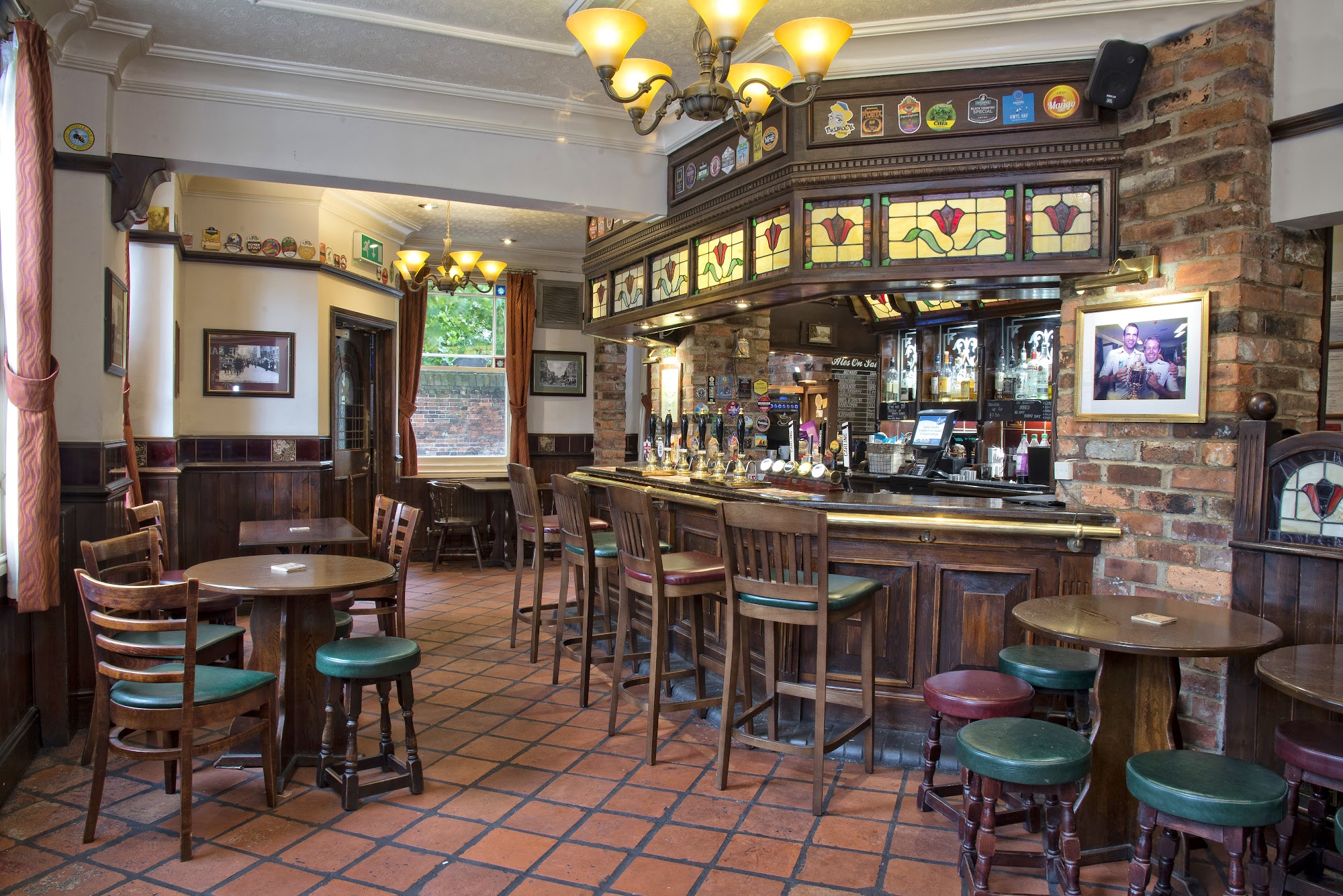 The Salmon 19 Butt Cl Ln, Leicester