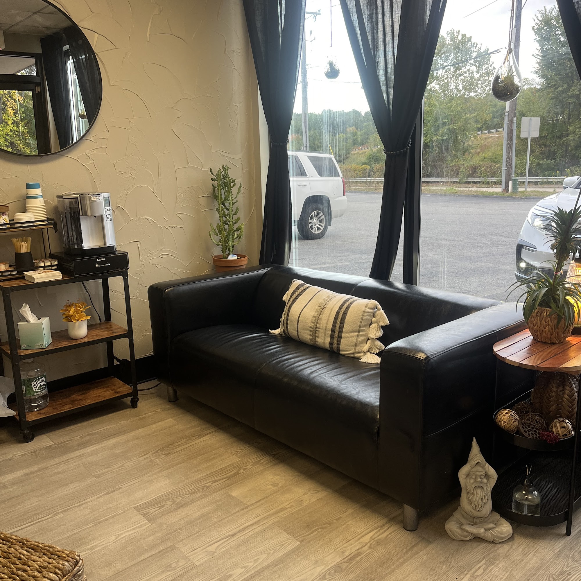 E Z Tan Hair and Nails