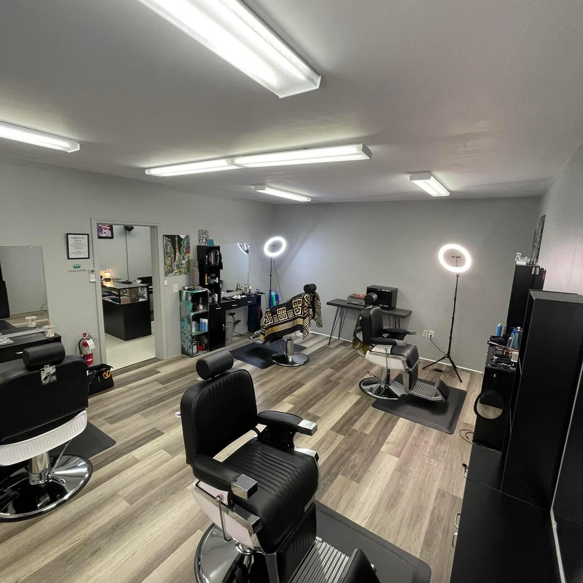 Kingdom Cutz Barbershop 123 Central St unit 4, Auburn Massachusetts 01501