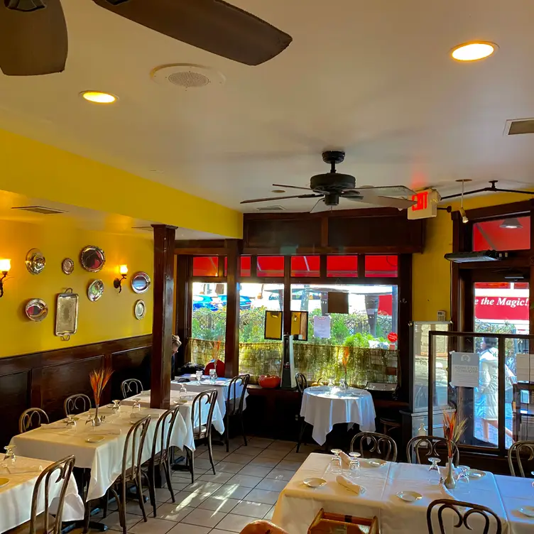 Photo credit: opentable