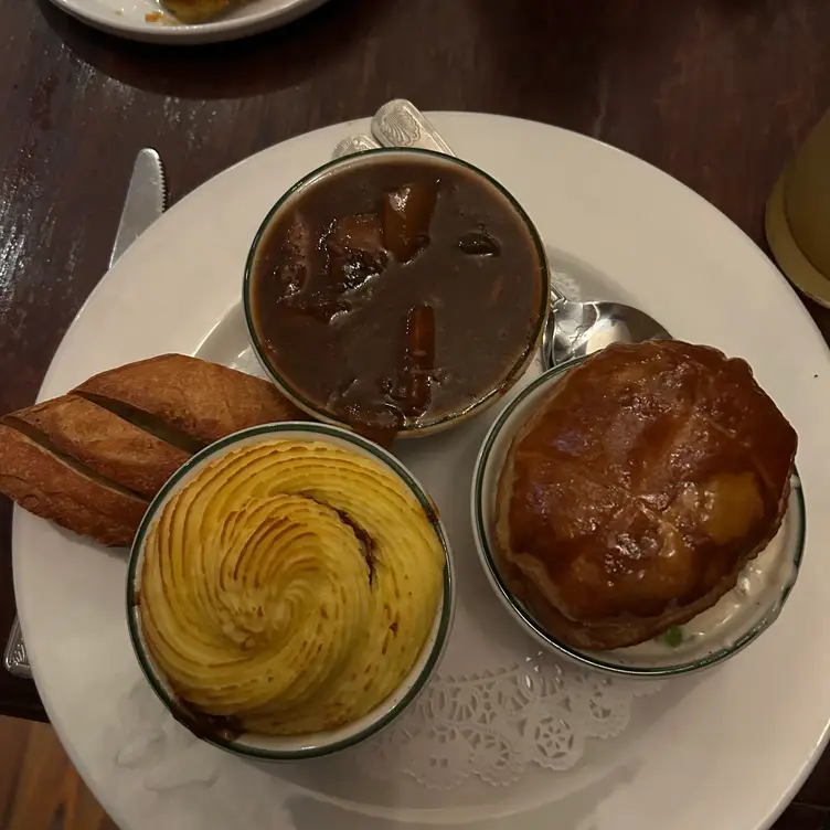 Photo credit: opentable