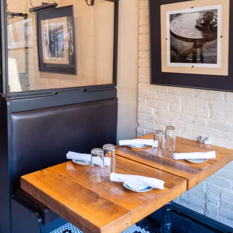 Photo credit: opentable