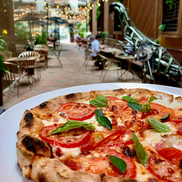 Photo credit: opentable