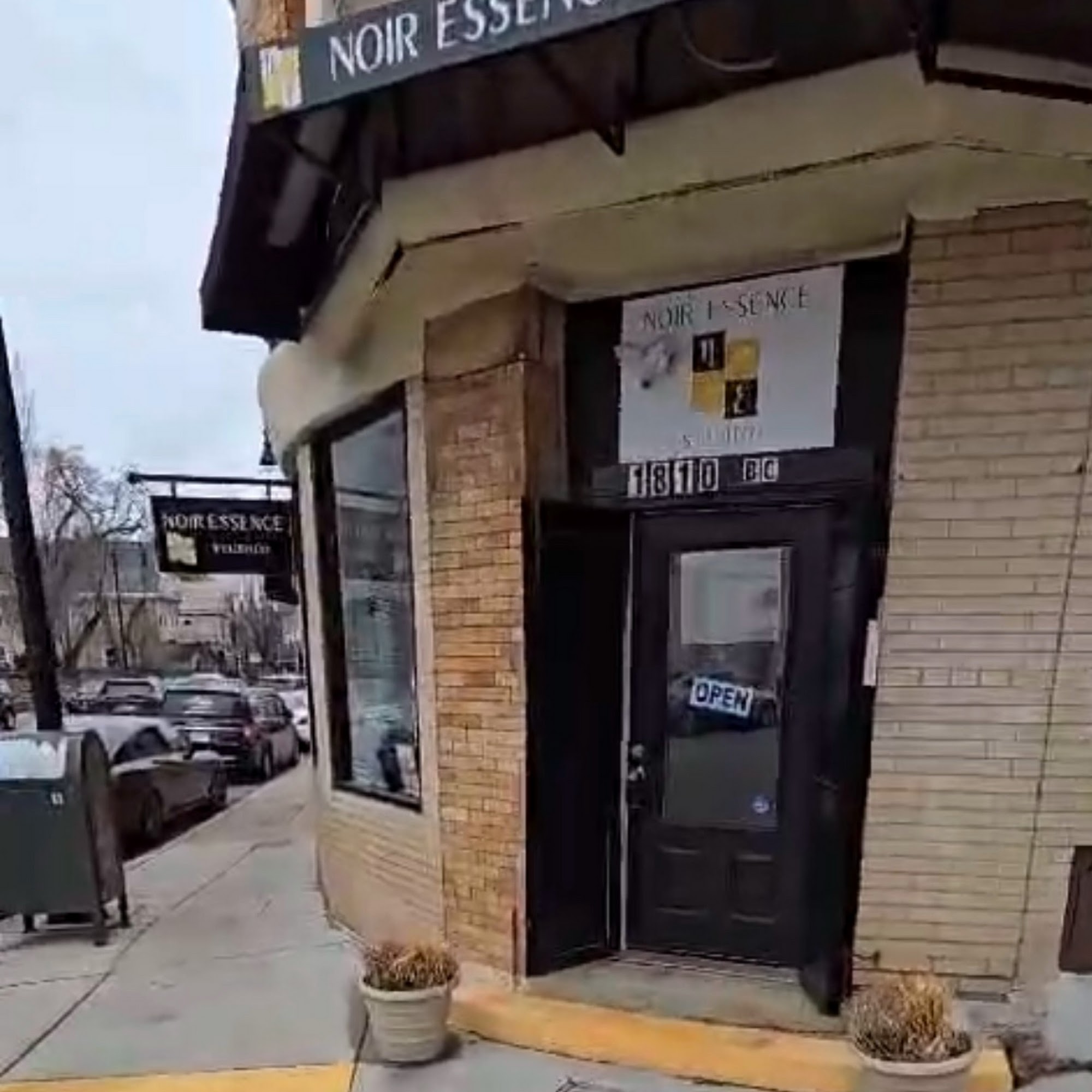 Noir Essence Studios 1810 Dorchester Ave B&C, Boston Massachusetts 02124