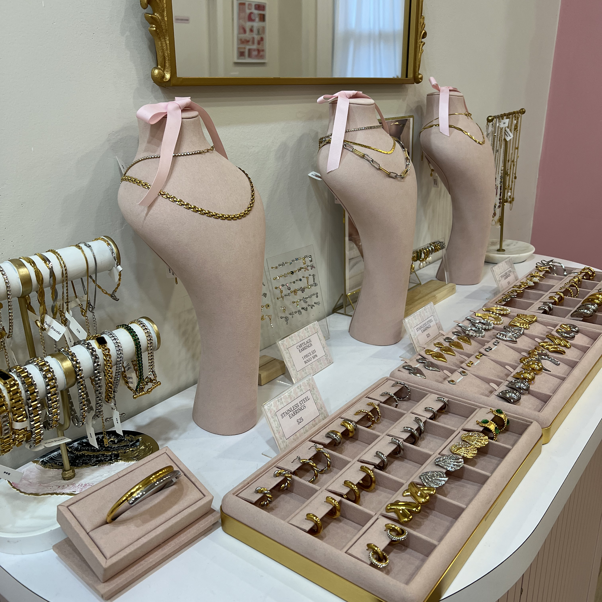 The Pink Swan Shop