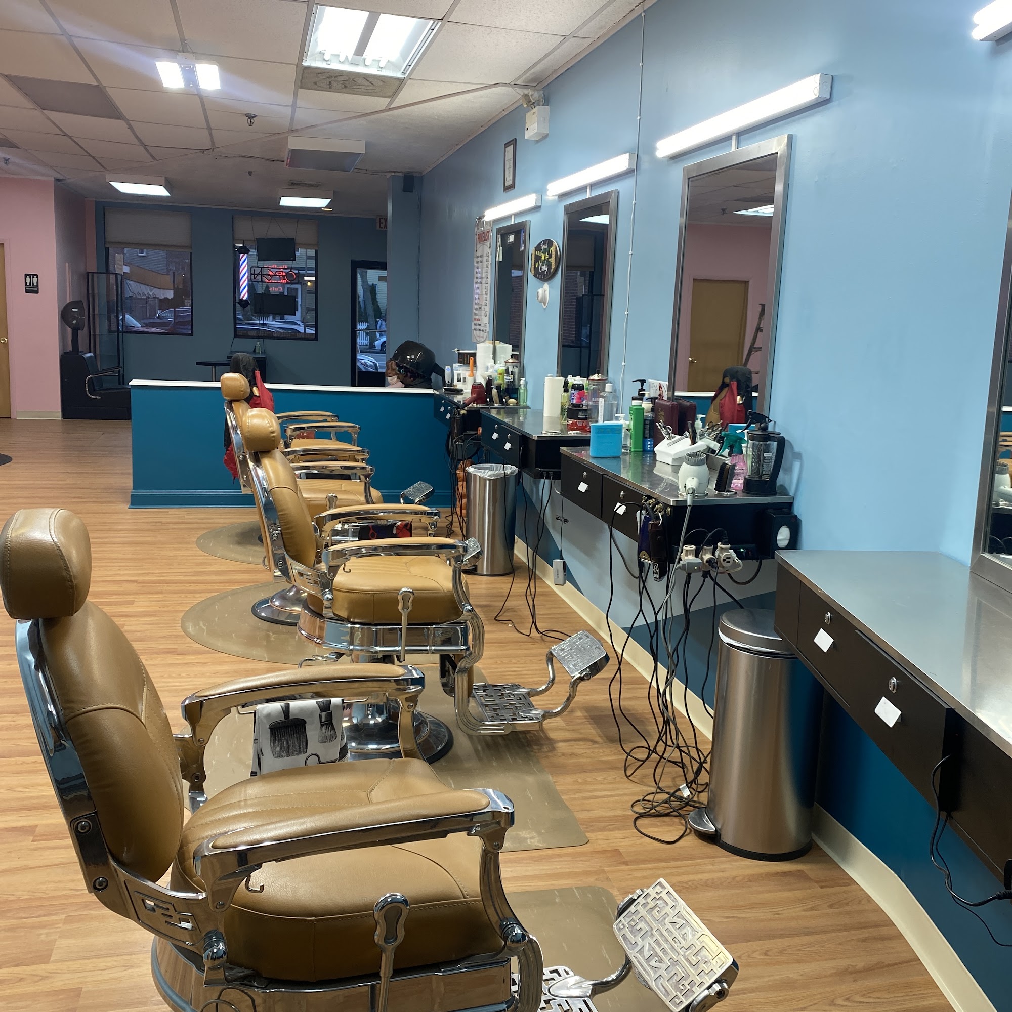 Pure Luxe Studio Babershop