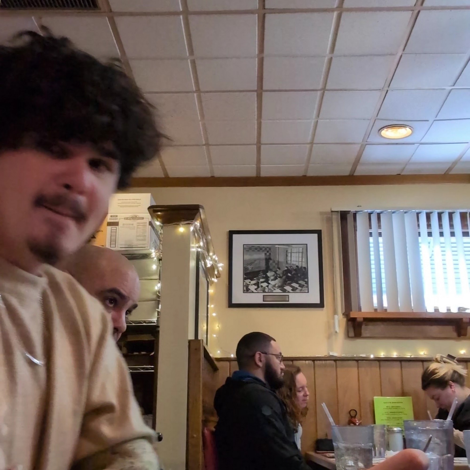 Lucky Strike Restaurant Chicopee