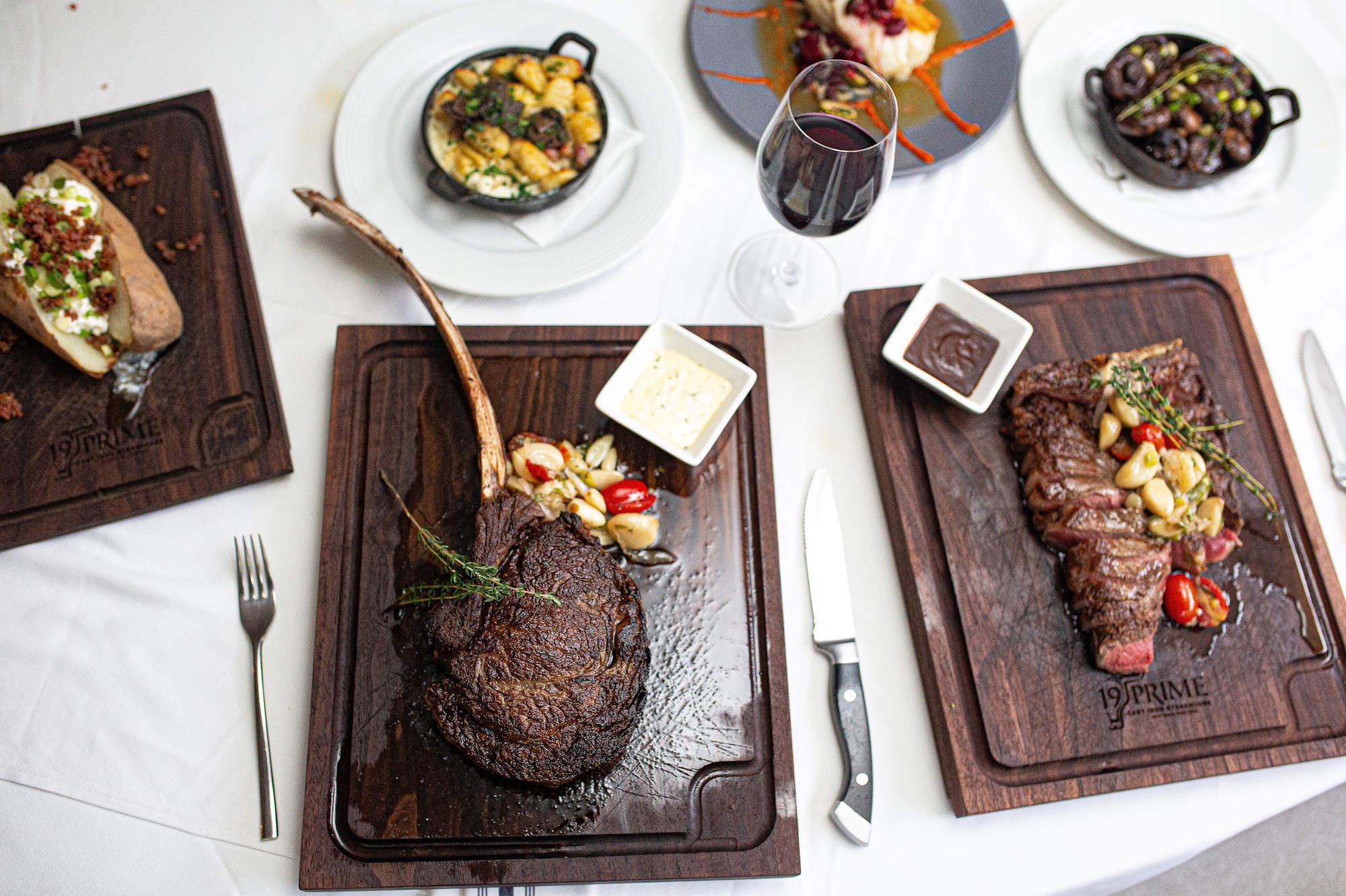 19 Raw Oyster Bar Edgartown