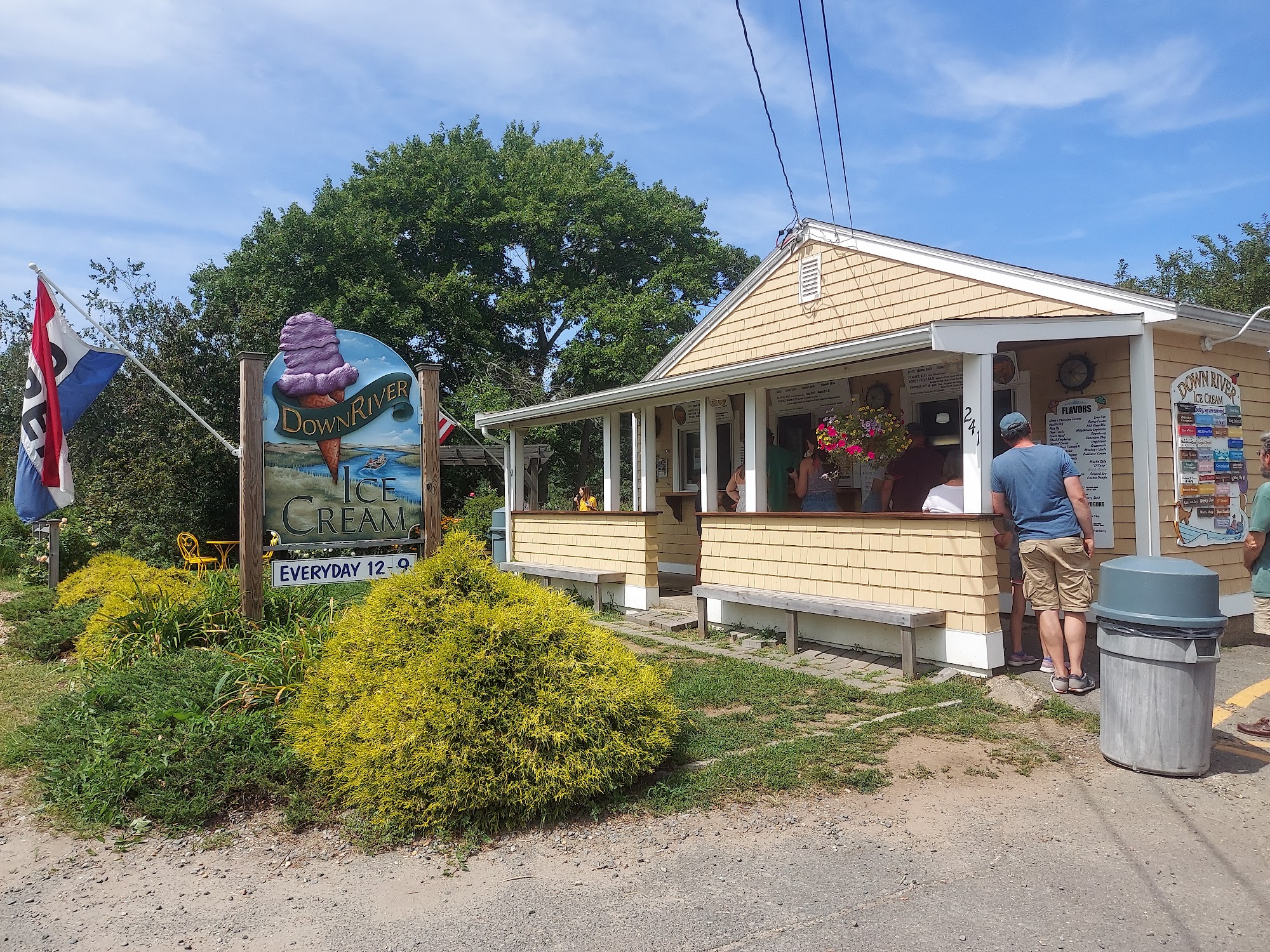 DownRiver Ice Cream Essex