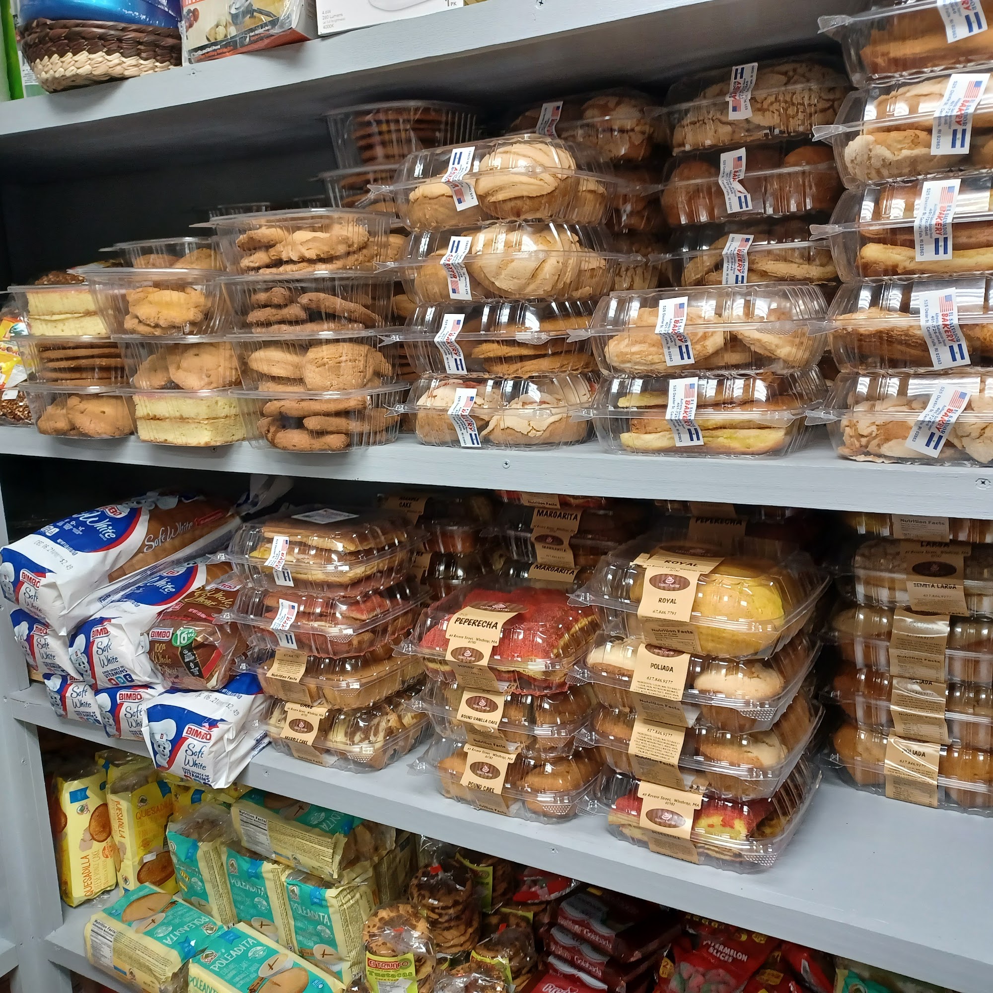 Reyes Market Everett