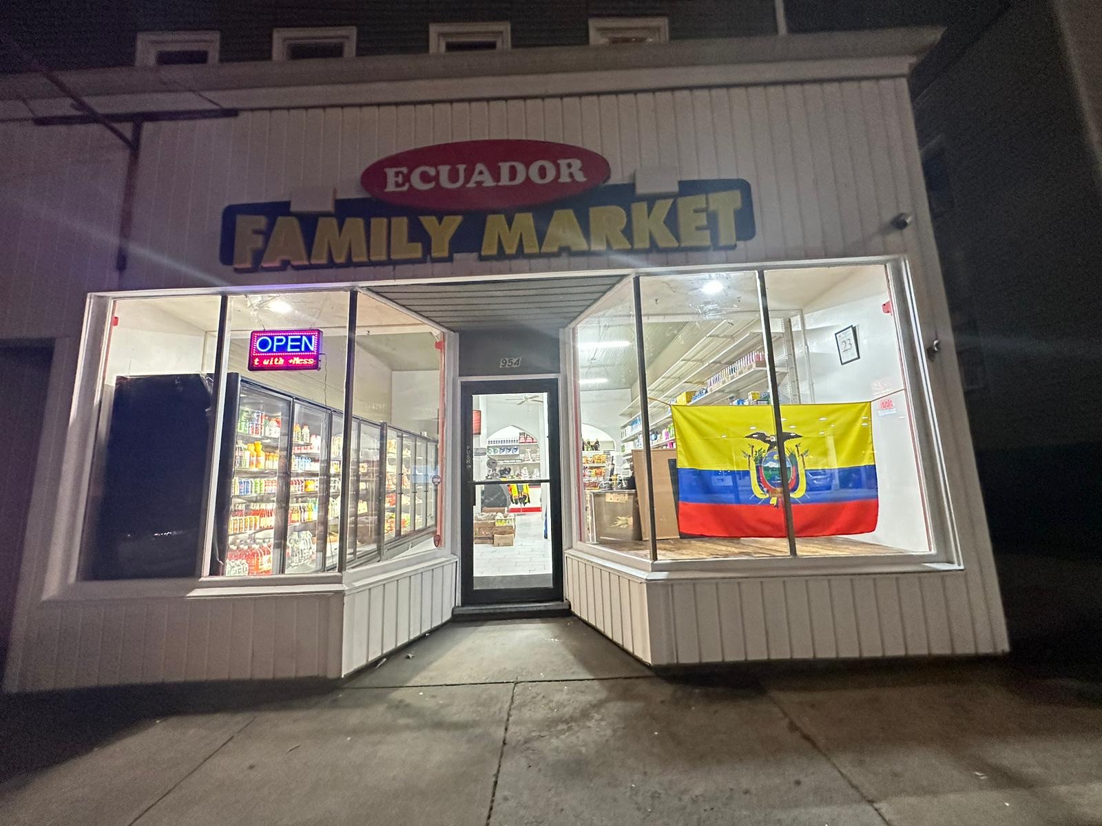 Ecuador Family Market Fall River