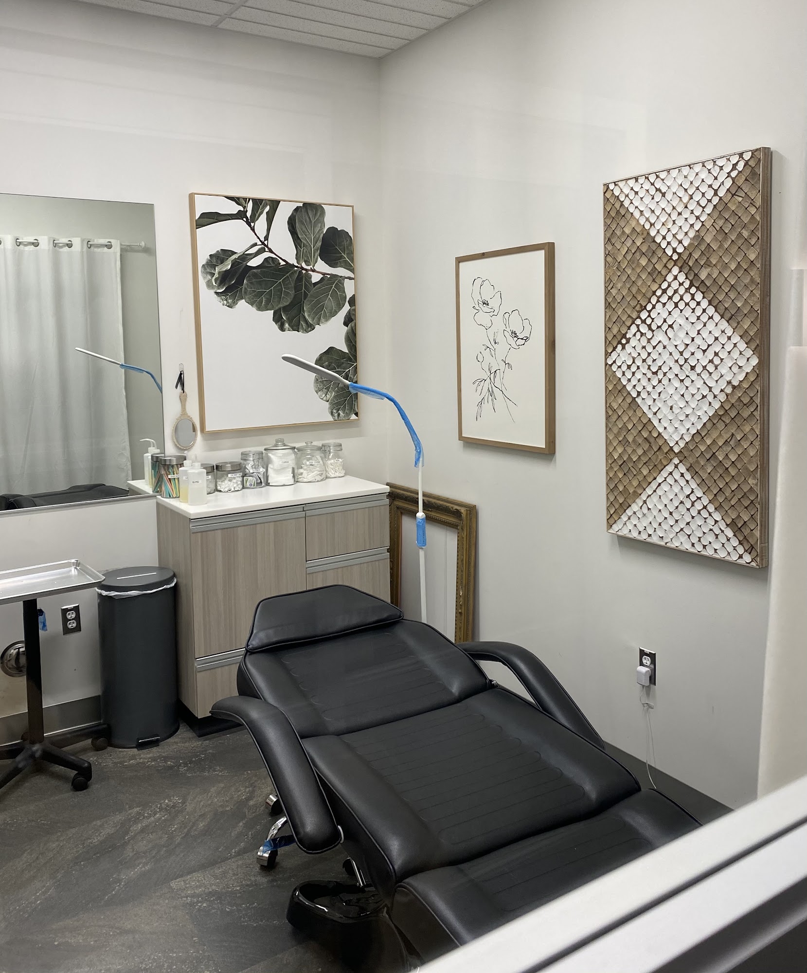 Highbrow Beauty 855 Worcester Rd, Framingham Massachusetts 01701