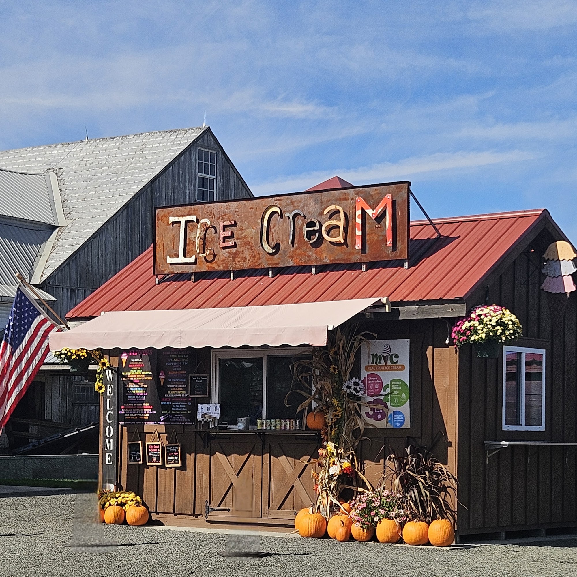 Hadley Scoop at the Silos Hadley
