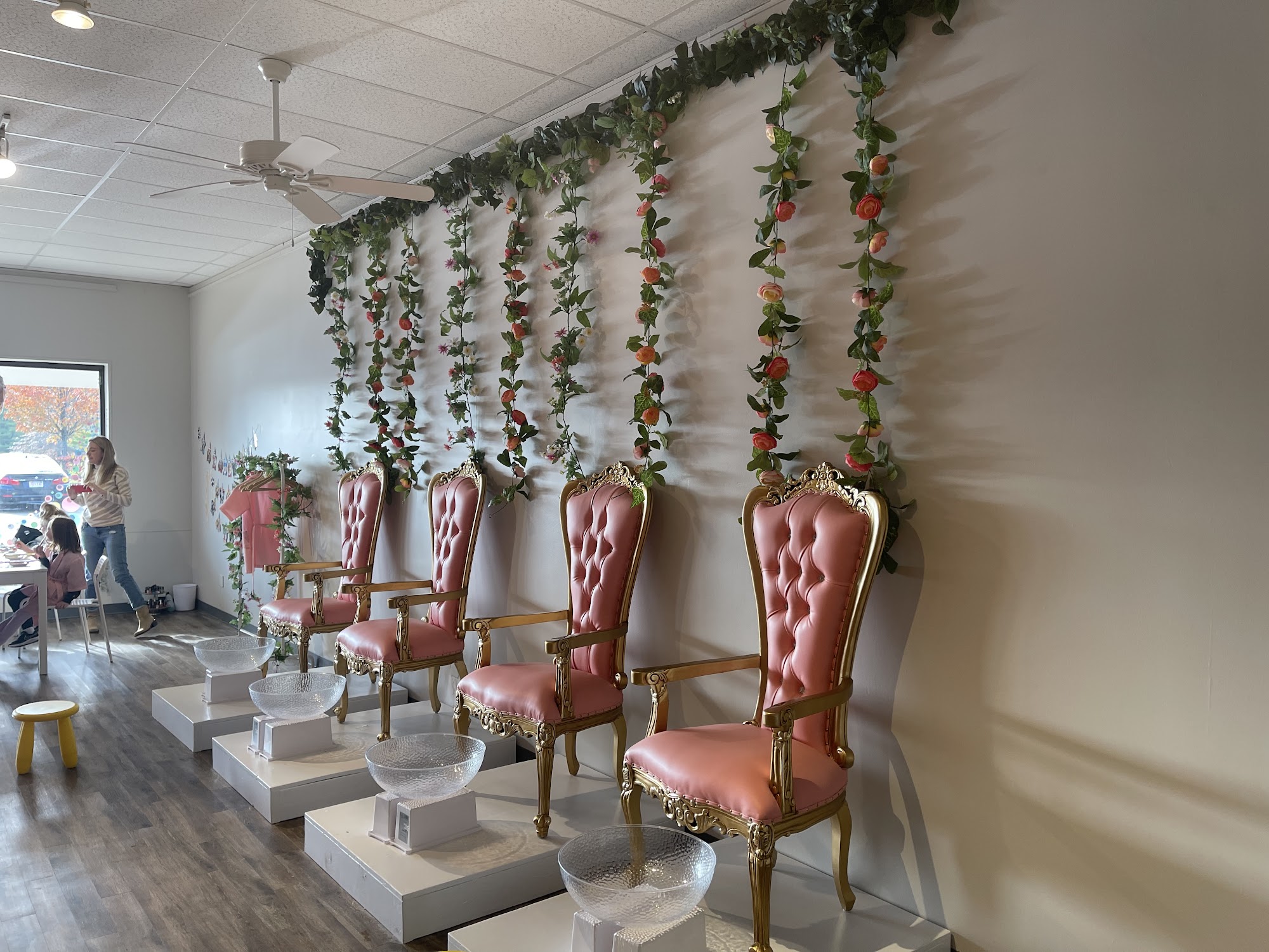 Max & Mia Children’s Salon LLC 386 Columbia Rd, Hanover Massachusetts 02339