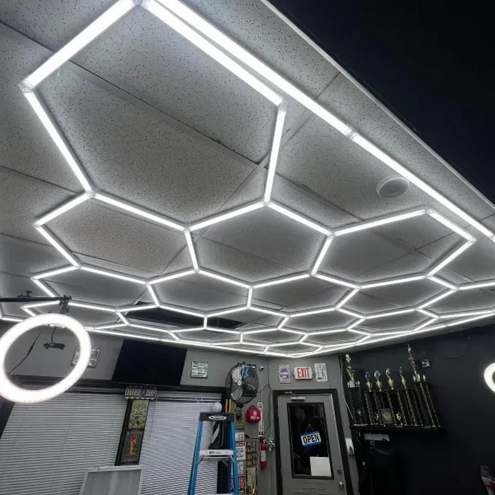 P. Cruz Electric, LLC.