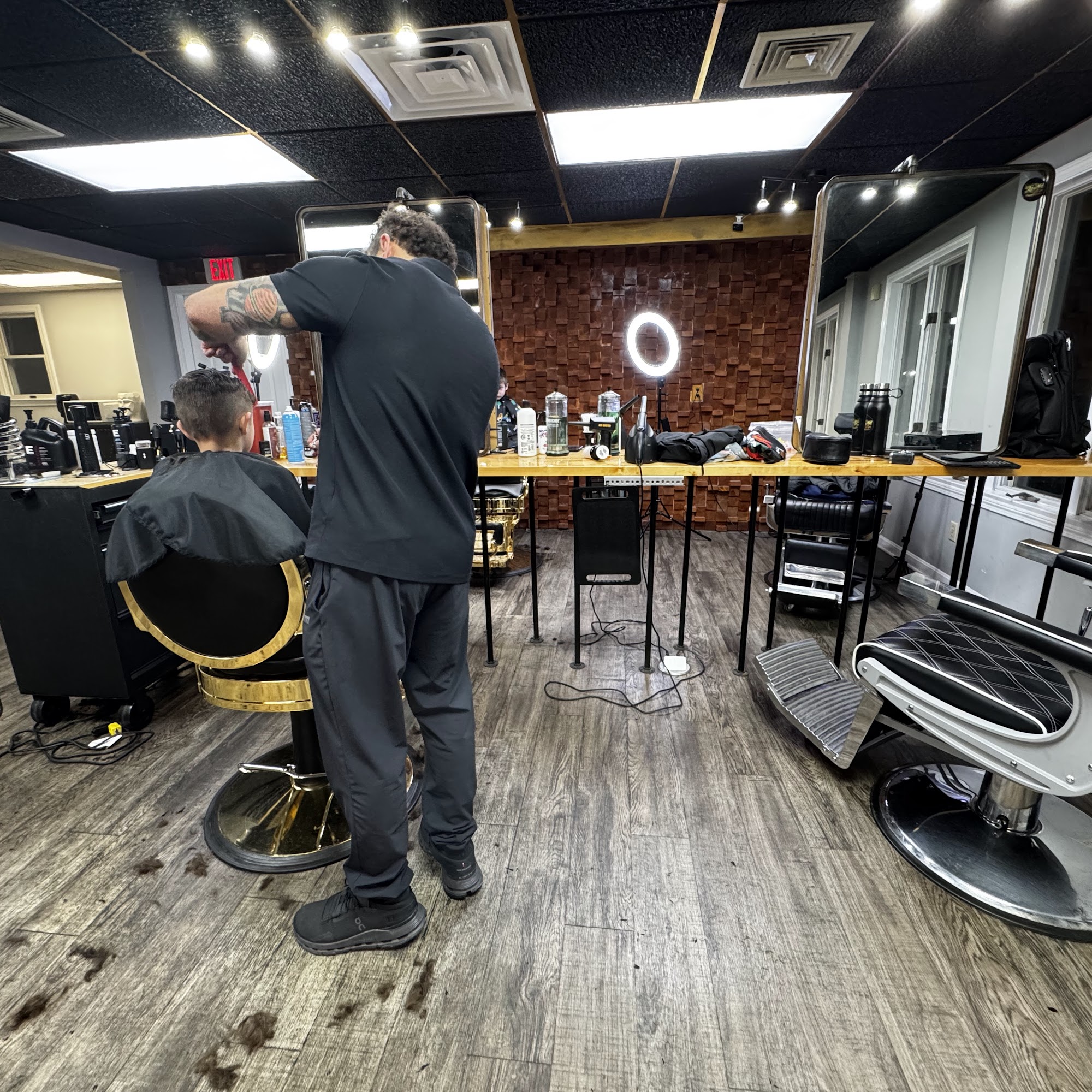 Borne Barbershop 1613 Middlesex St, Lowell Massachusetts 01851