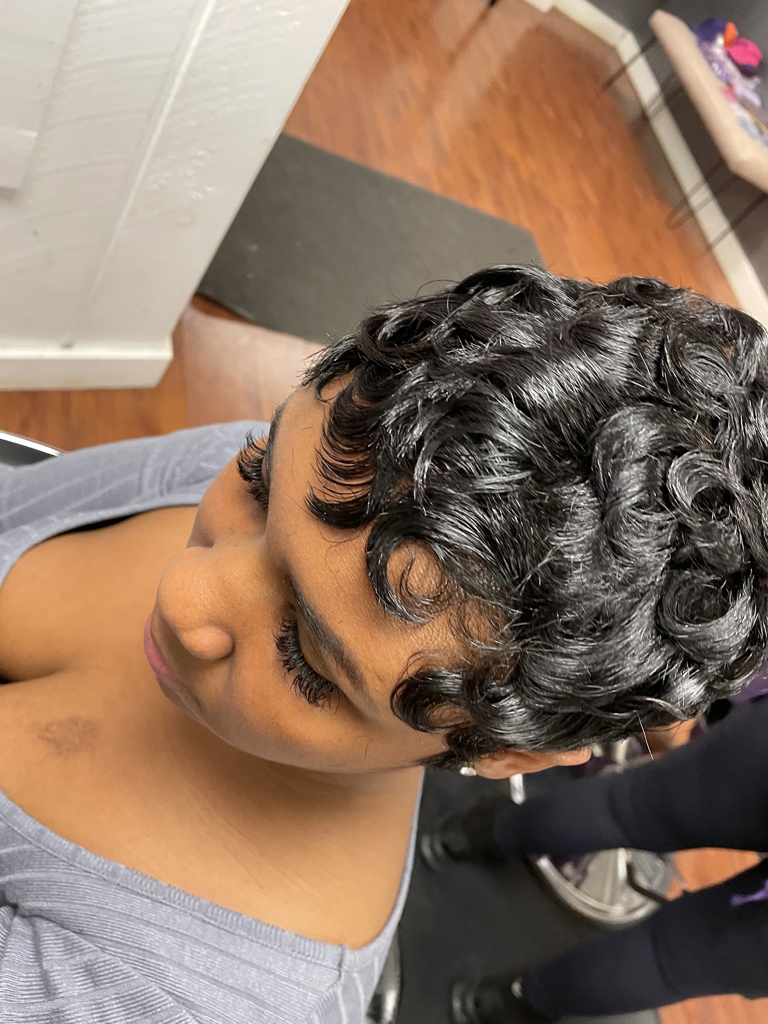 COMMA STYLE AND BEAUTY LLC