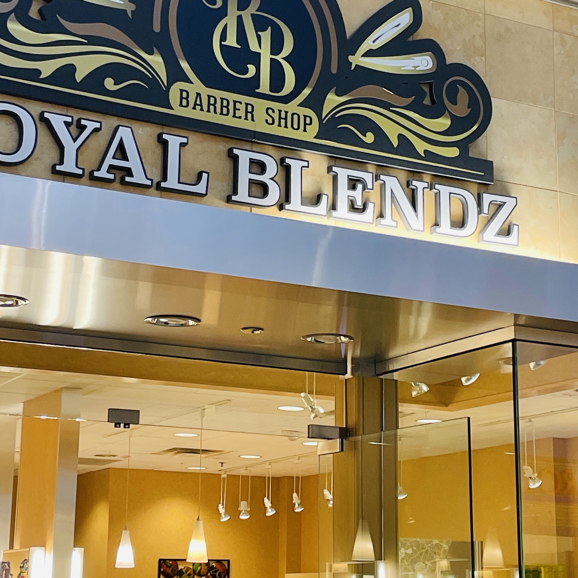 Royal Blendz 210 Andover St W0605, Peabody Massachusetts 01960