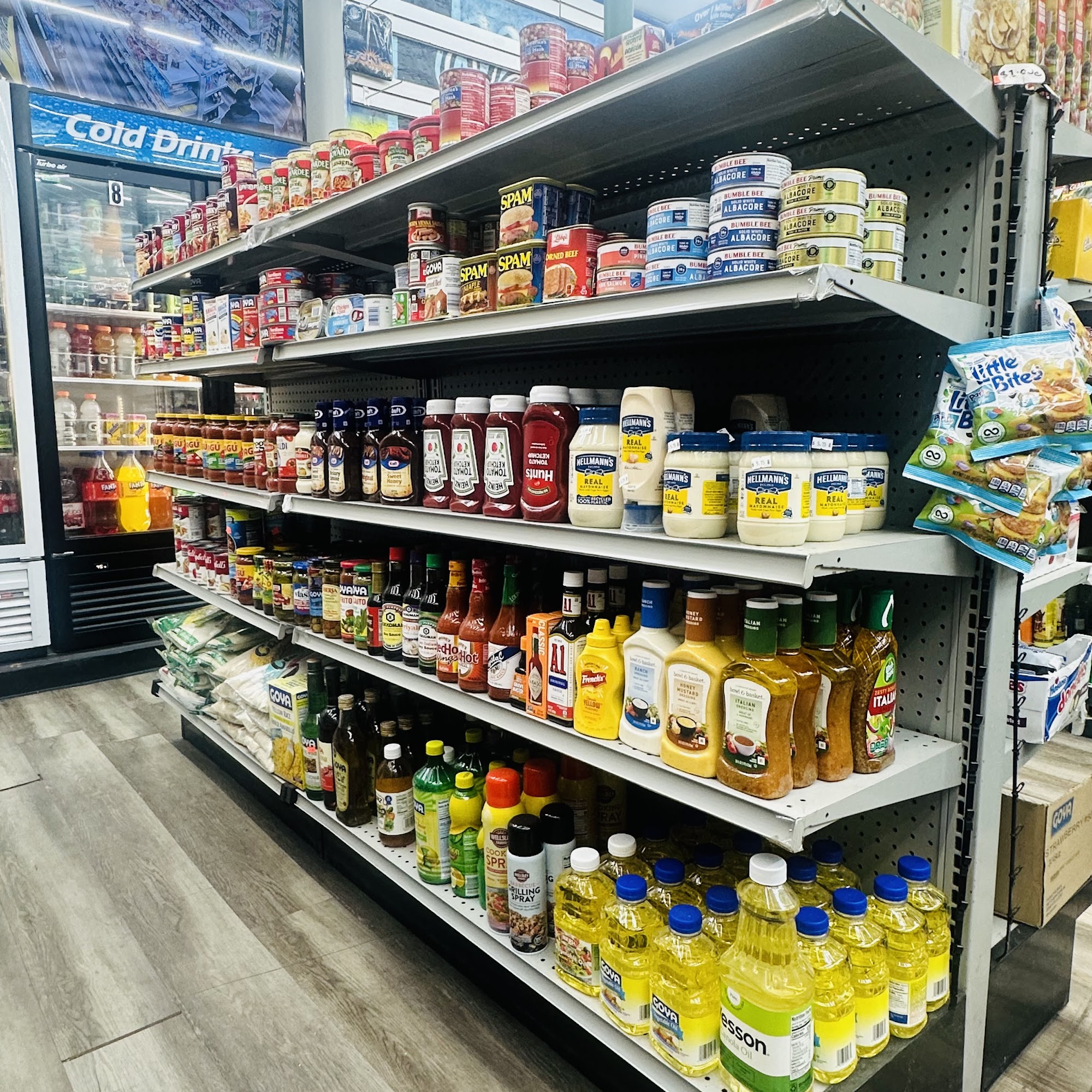 Erfan's Market Roxbury