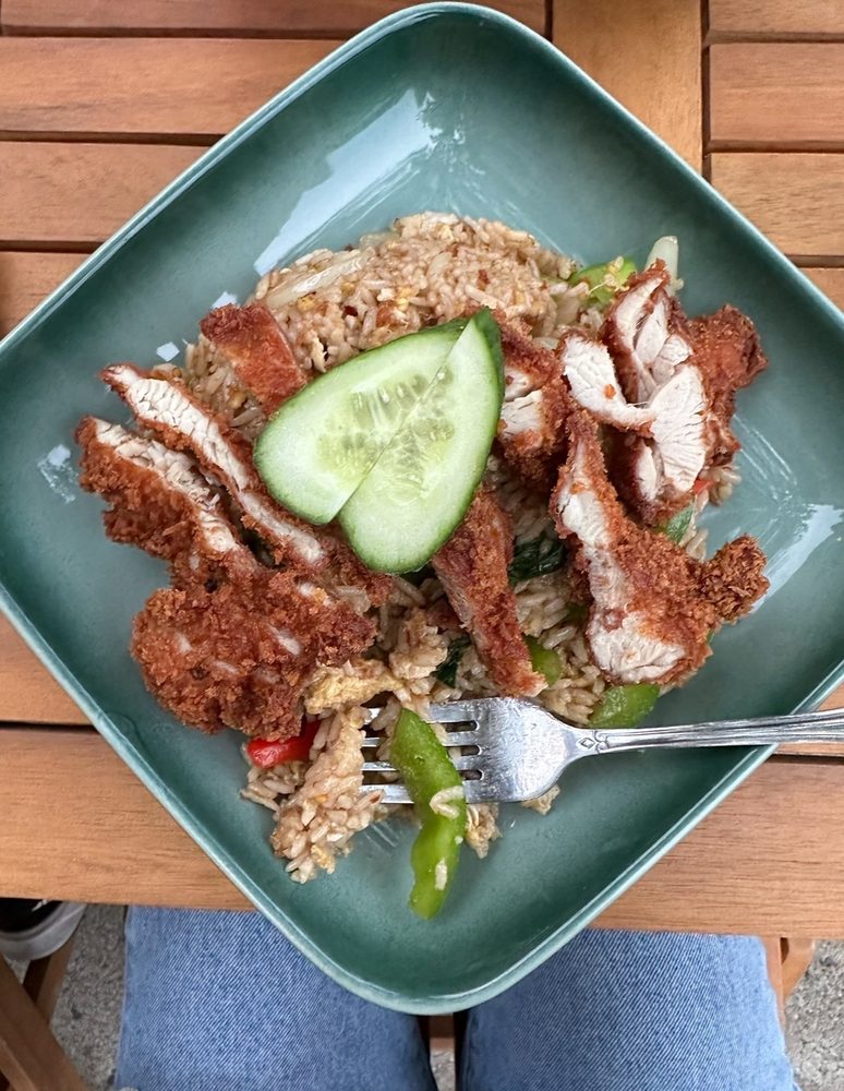 Coconut Thai Wellesley Wellesley