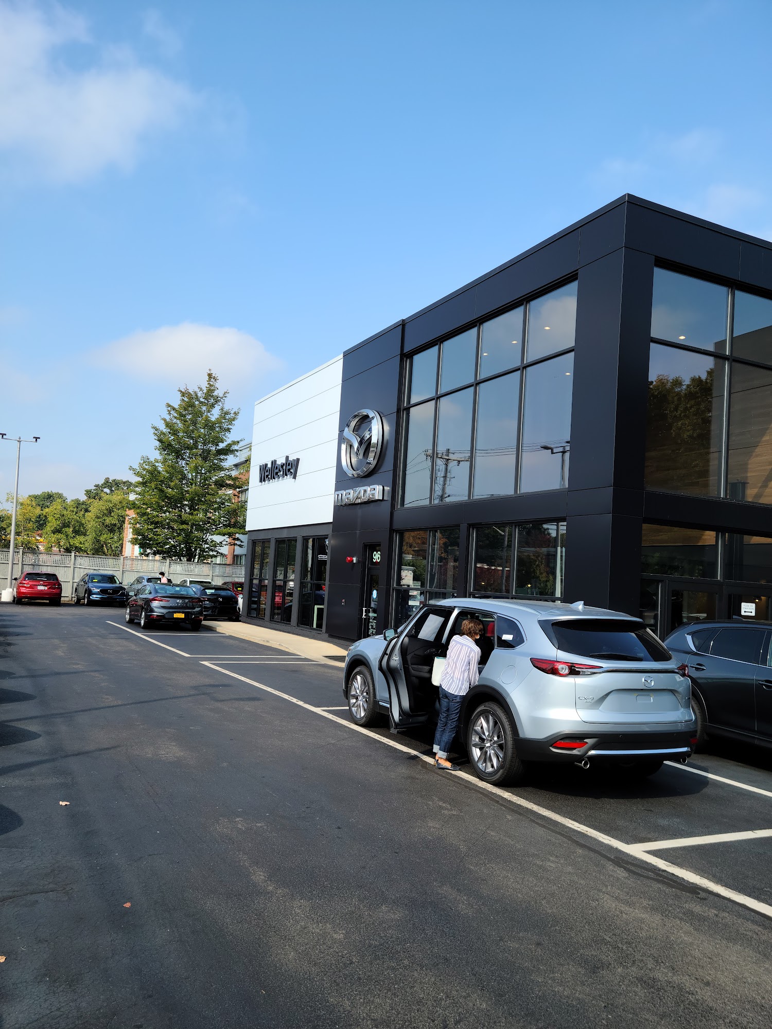 Wellesley Mazda Service Wellesley