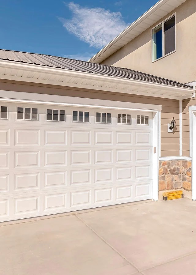 Springs Surgeons Garage Door Repair West Roxbury