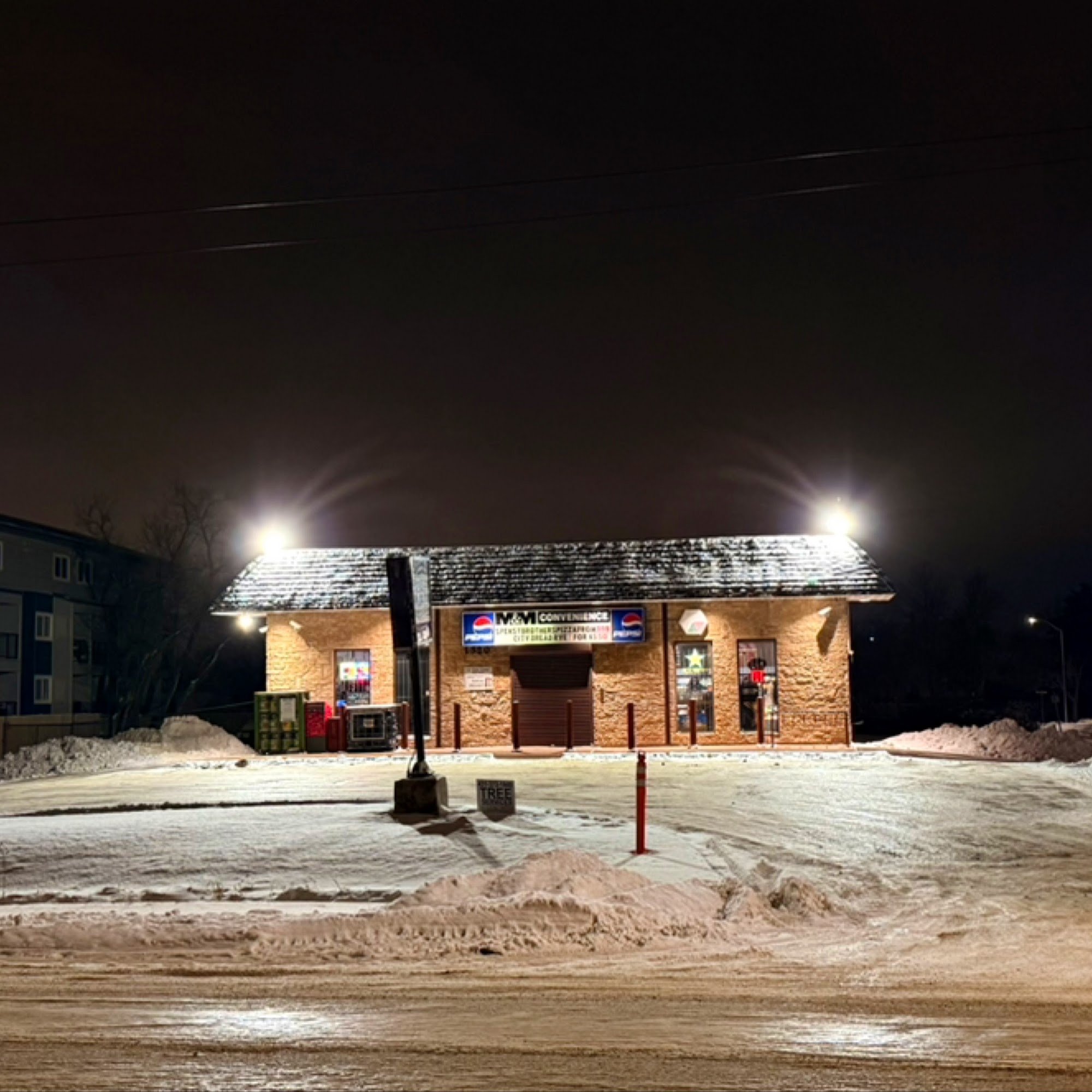 M&M Convenience Store and Garden Center