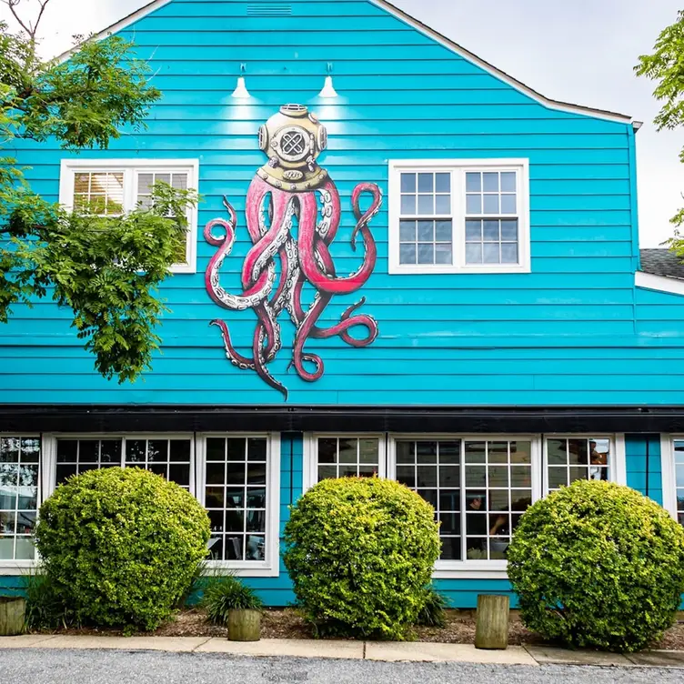 Photo credit: opentable