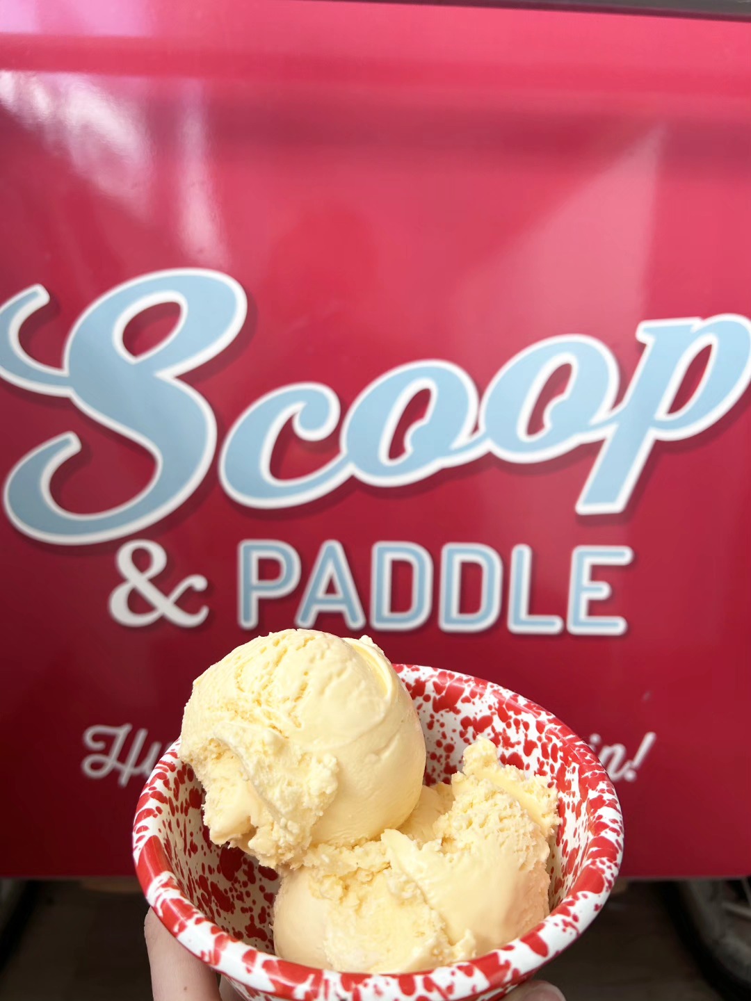 Scoop and Paddle