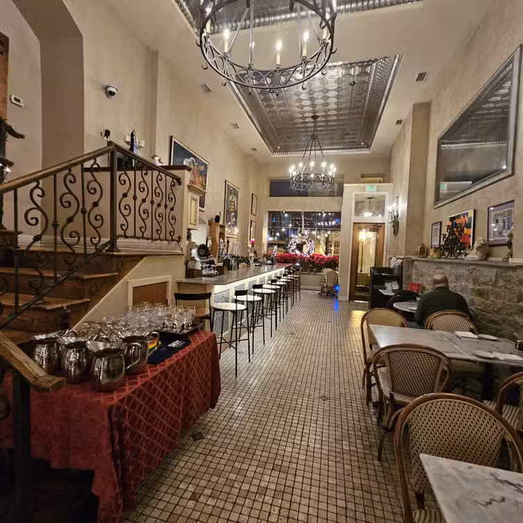 Photo credit: opentable