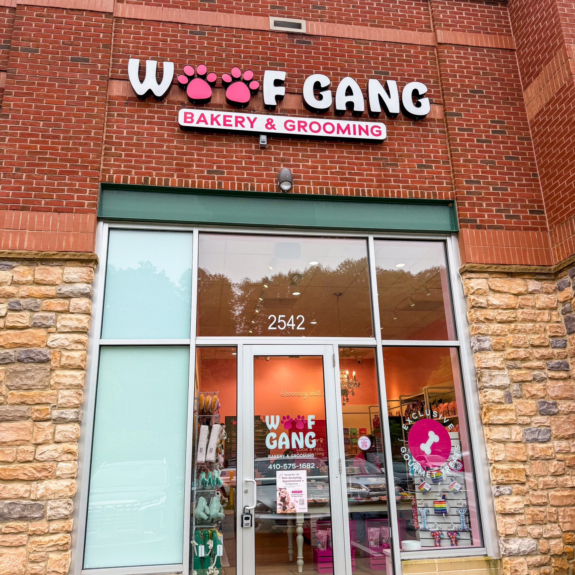 Woof Gang Bakery & Grooming Quarry Lake