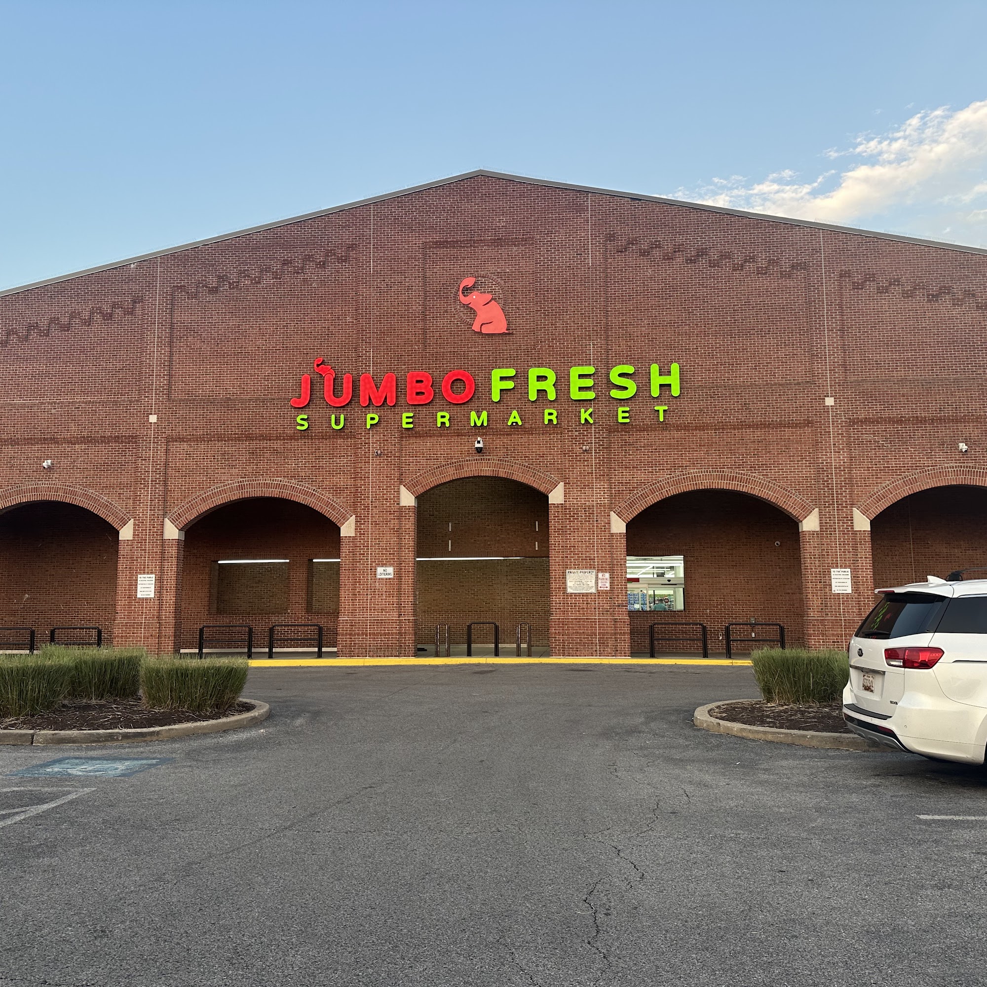 SuperFresh Supermarket Baltimore
