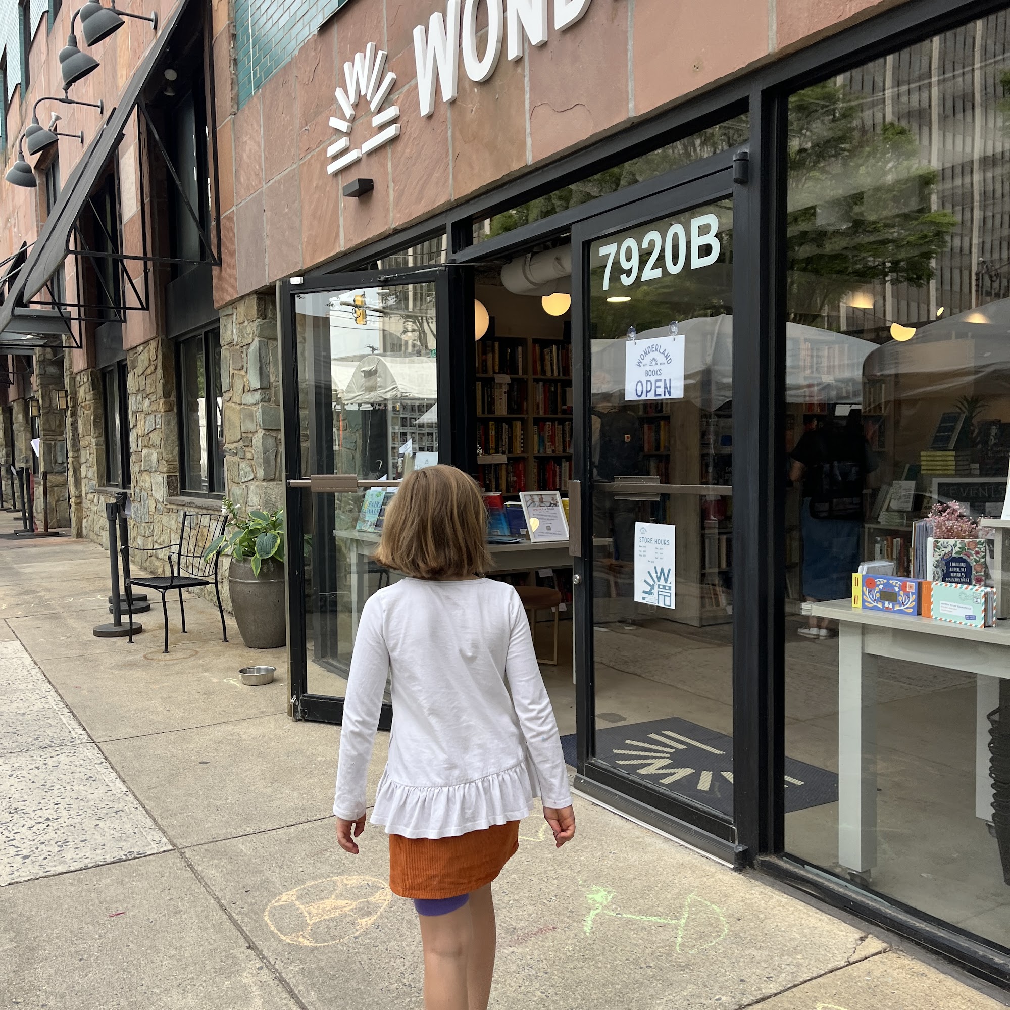 Wonderland Books Bethesda