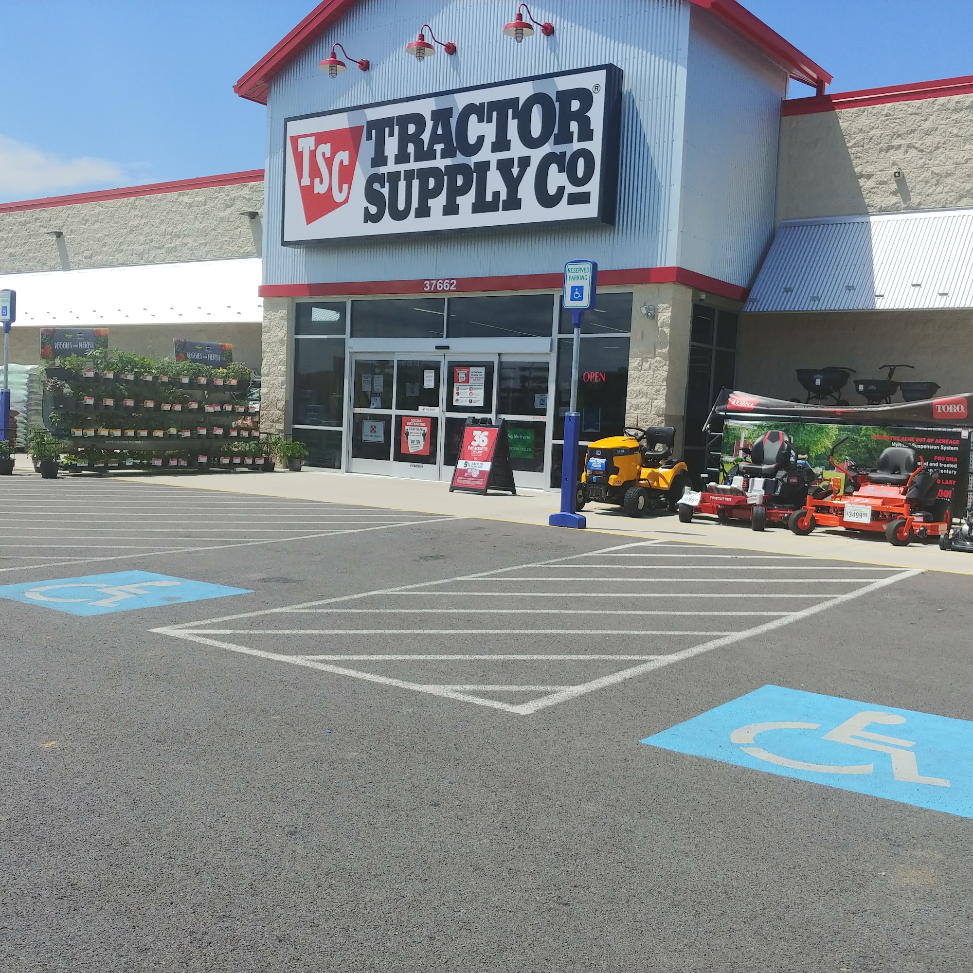 Tractor Supply Co. Charlotte Hall