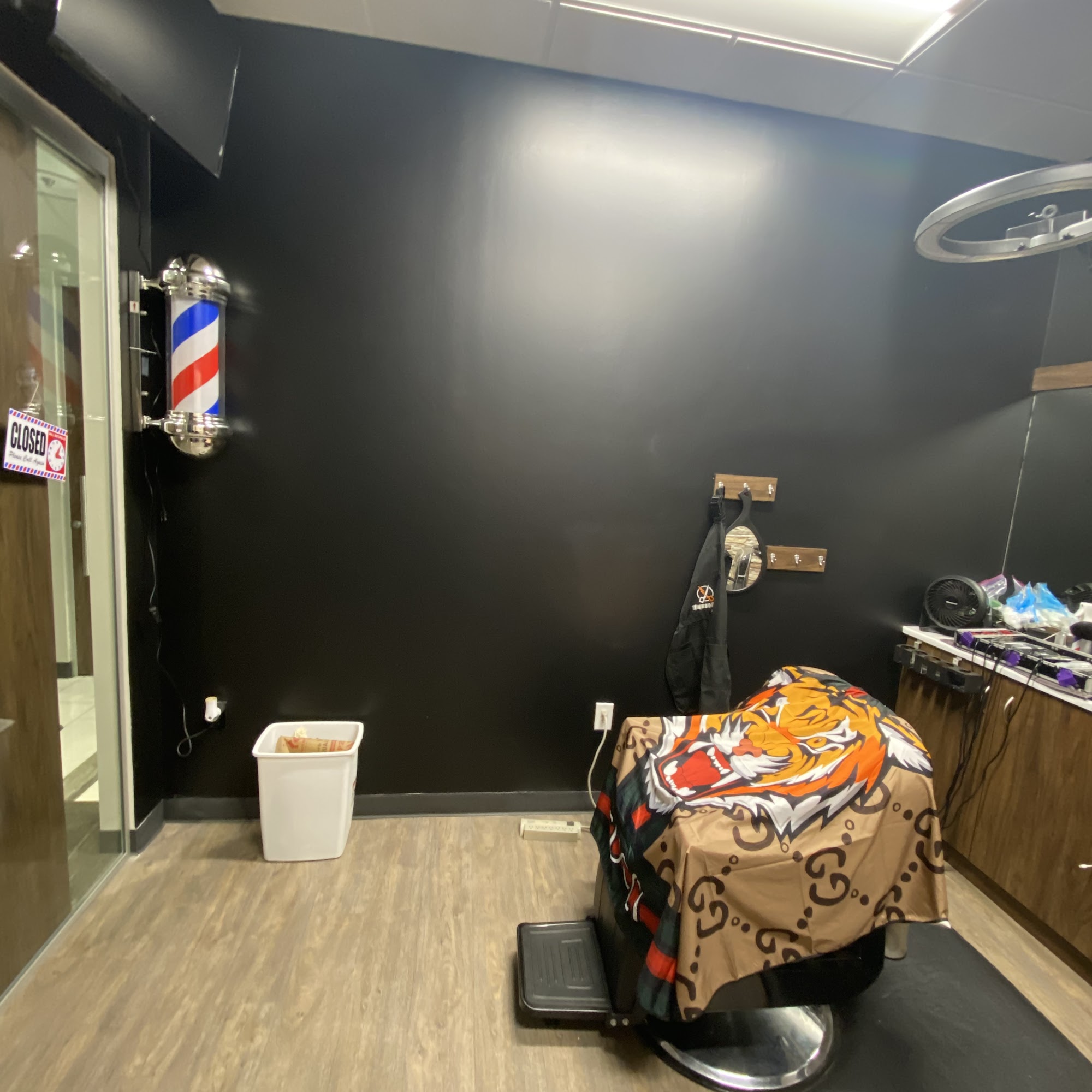 Turbo Cutz L.L.C 8853 Woodyard Rd, Clinton Maryland 20735