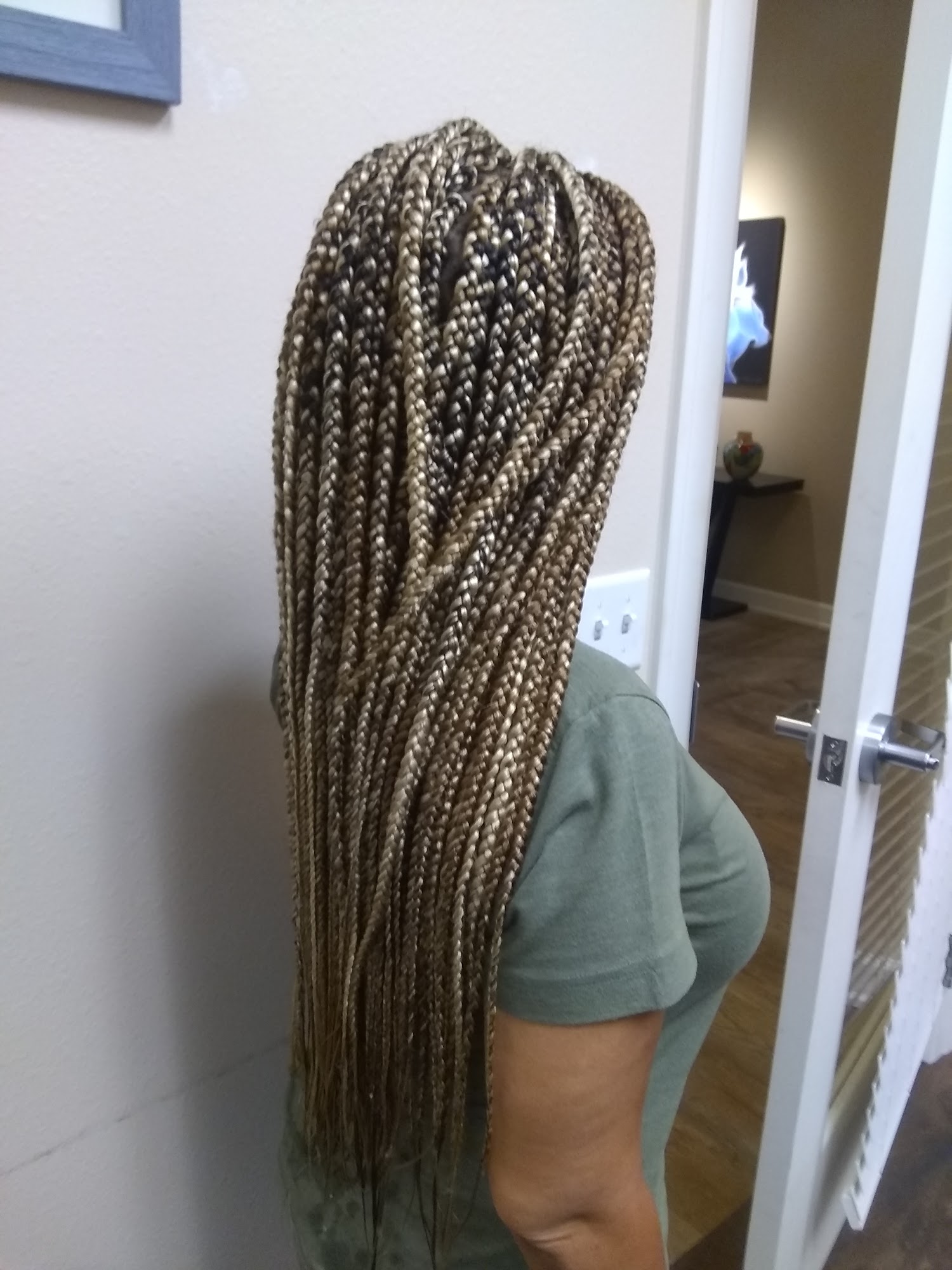Jolie's Authentic Hair Braiding