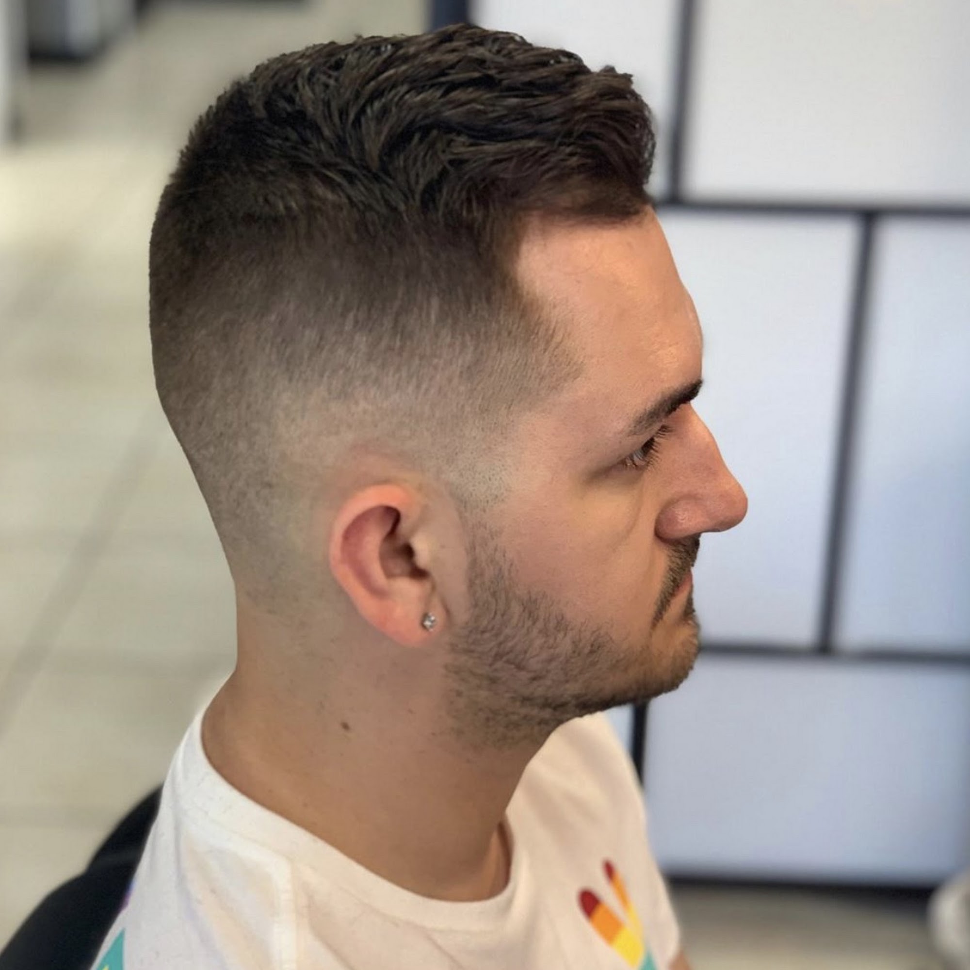 Exquisite Grooming Lounge