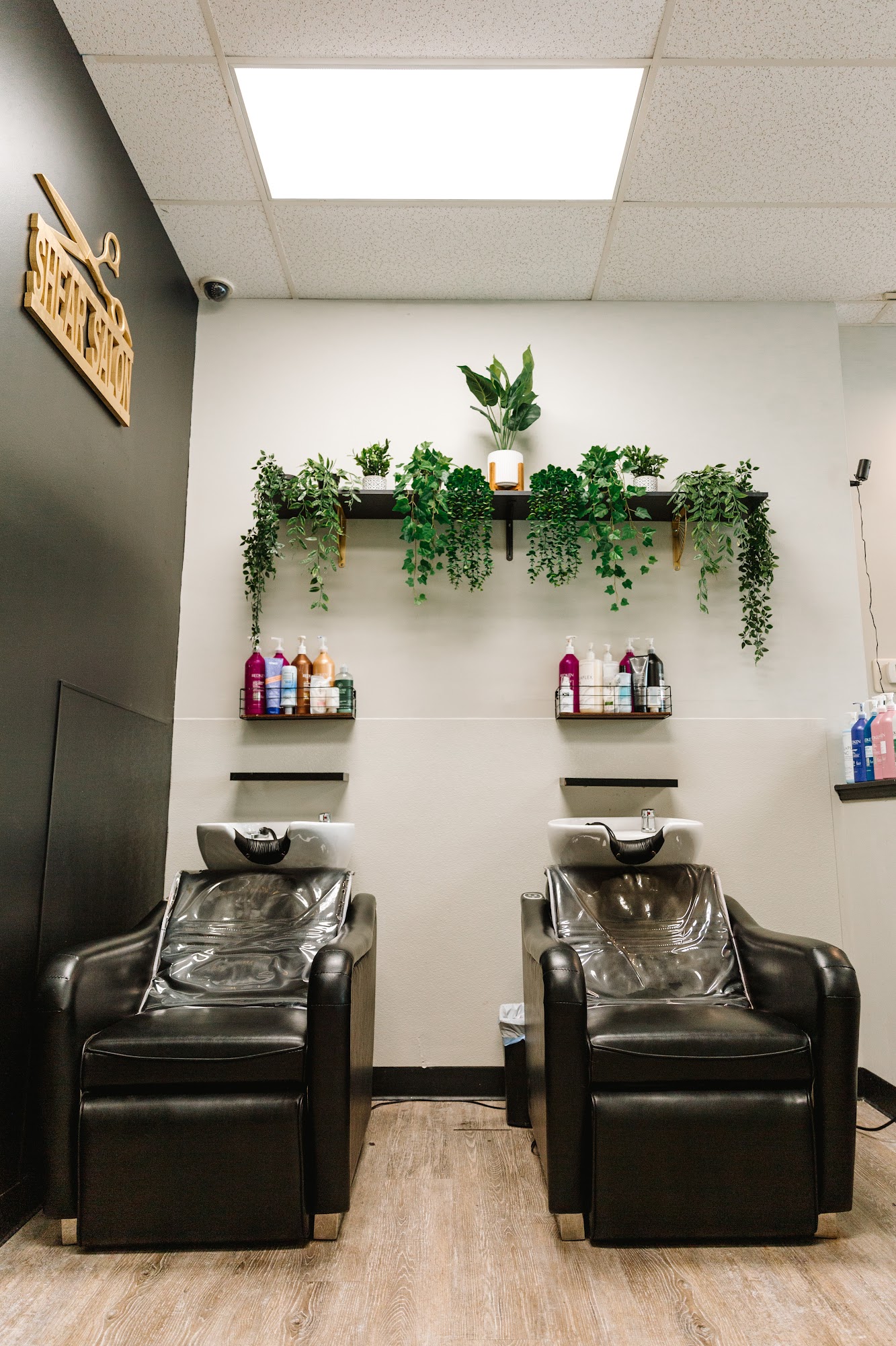 Shear Salon 309 Augustine Herman Hwy Suite 105, Elkton Maryland 21921