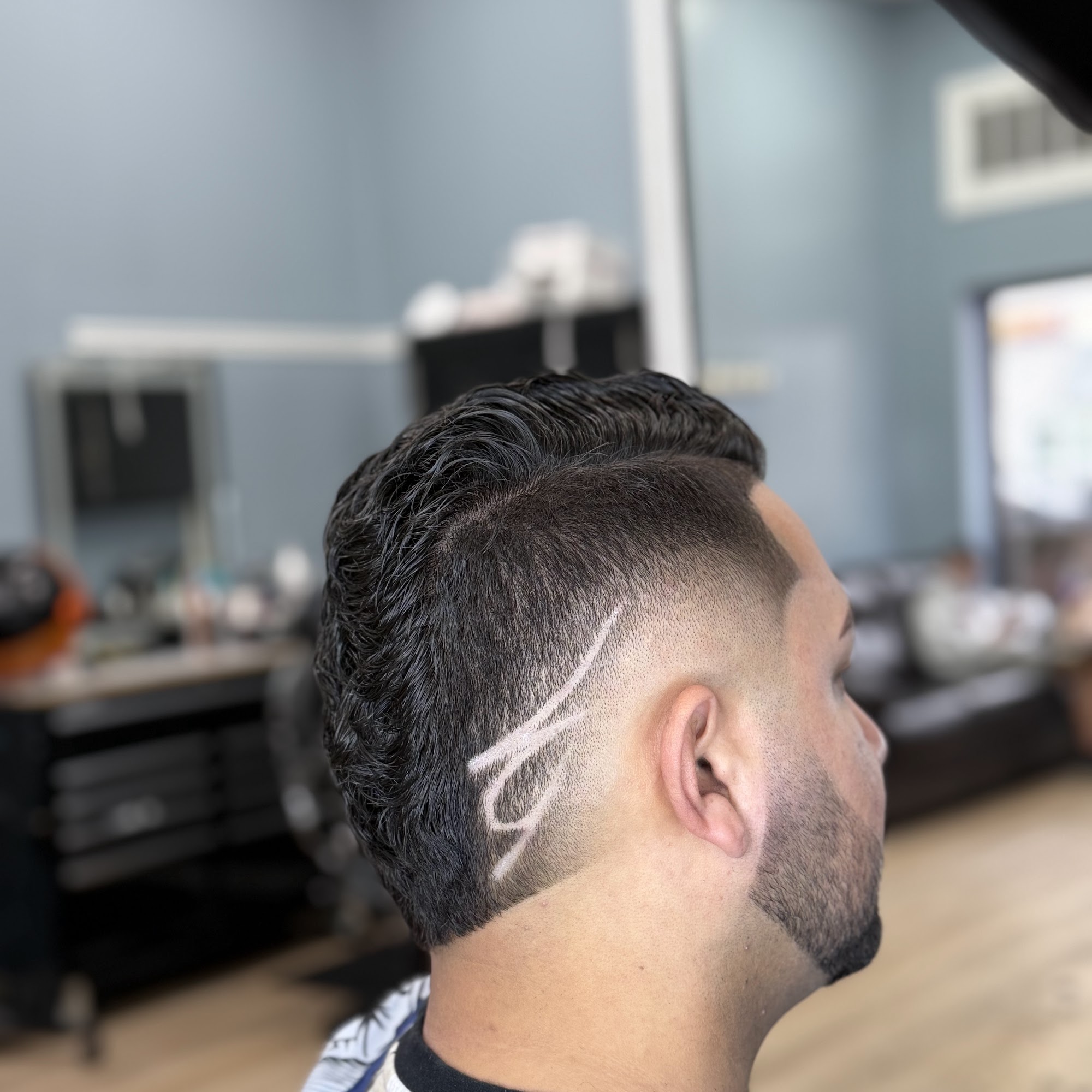Los chavalos barber shop 216 Crain Hwy N, Glen Burnie Maryland 21061
