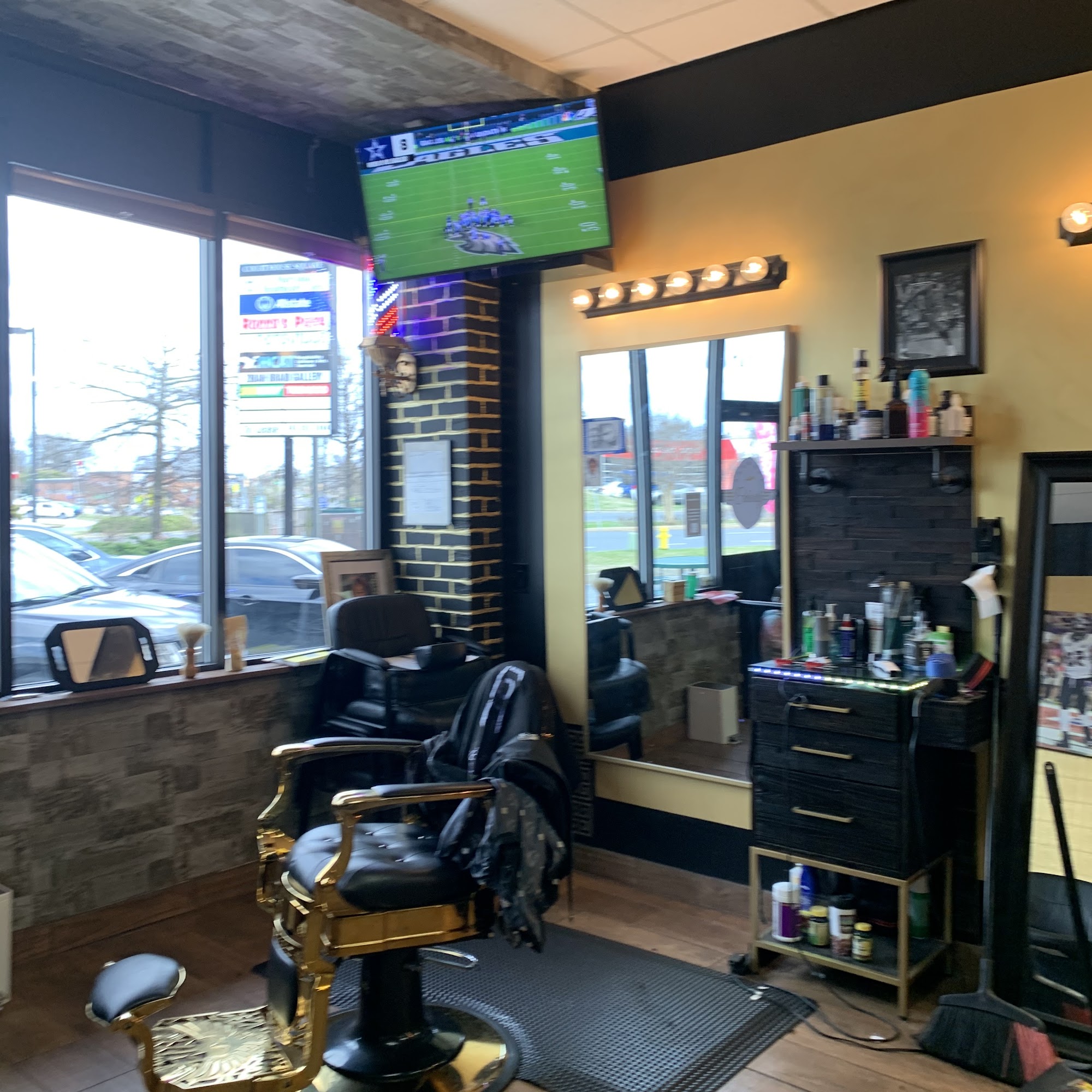 celebrity barbershop 7430 Ritchie Hwy, Glen Burnie Maryland 21061