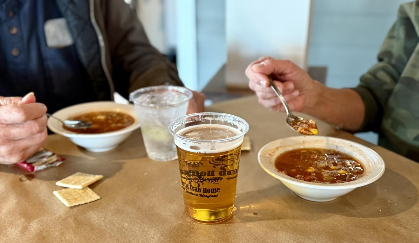 Harris Crab House Grasonville