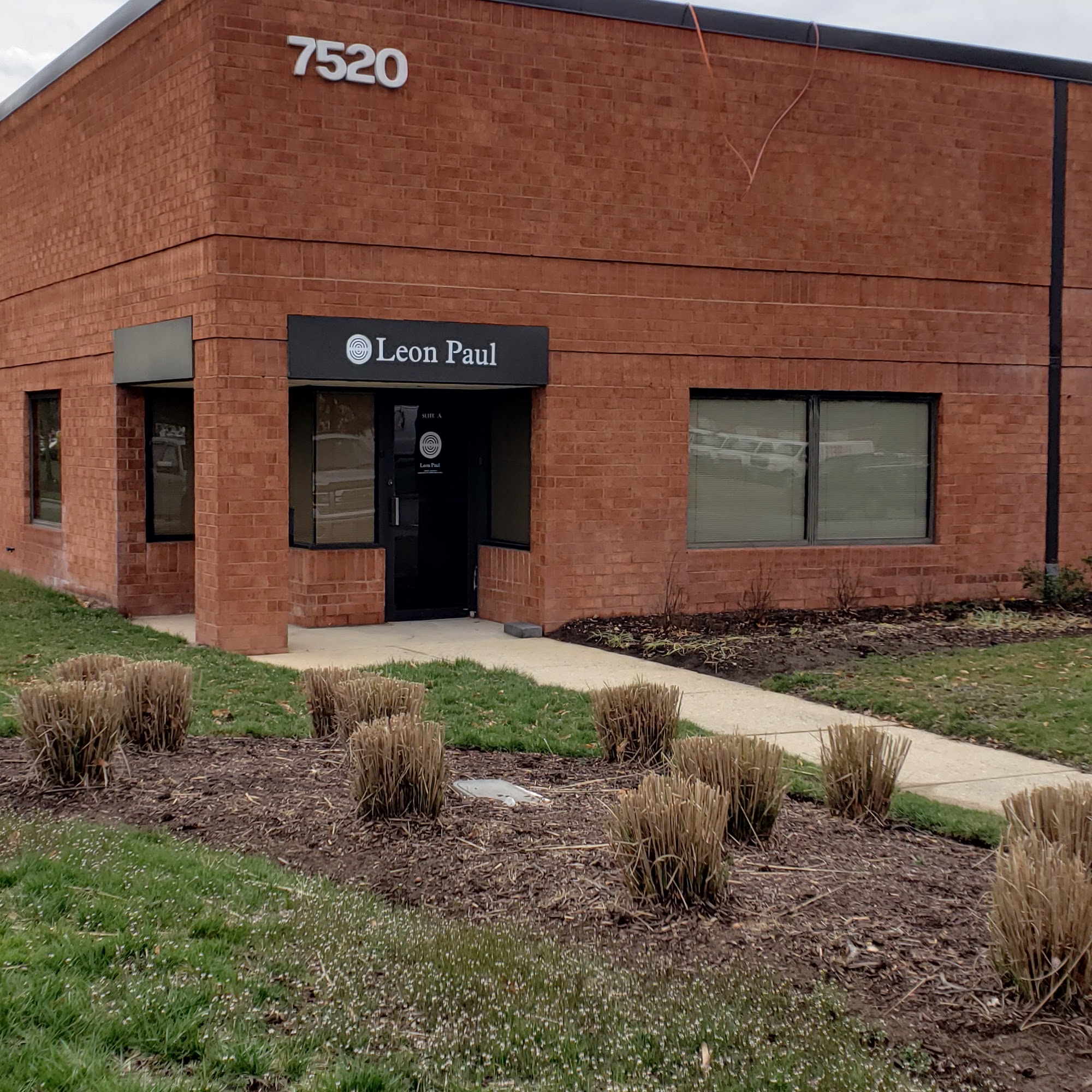 Leon Paul Equipment (appointments only) Hanover