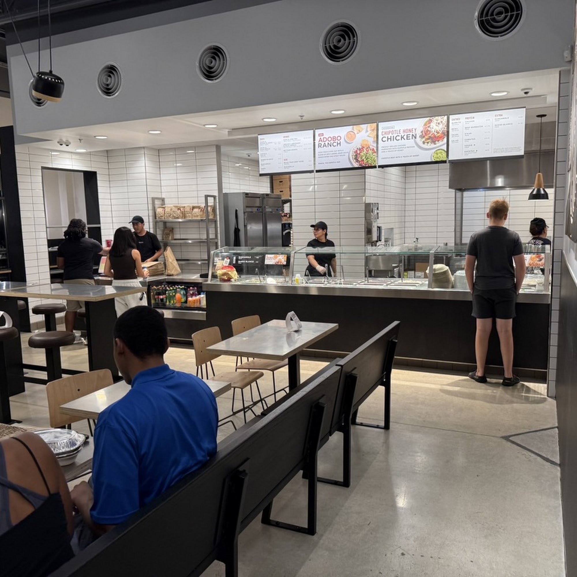 Chipotle Mexican Grill 14930 Silver Trl Ln, Laurel