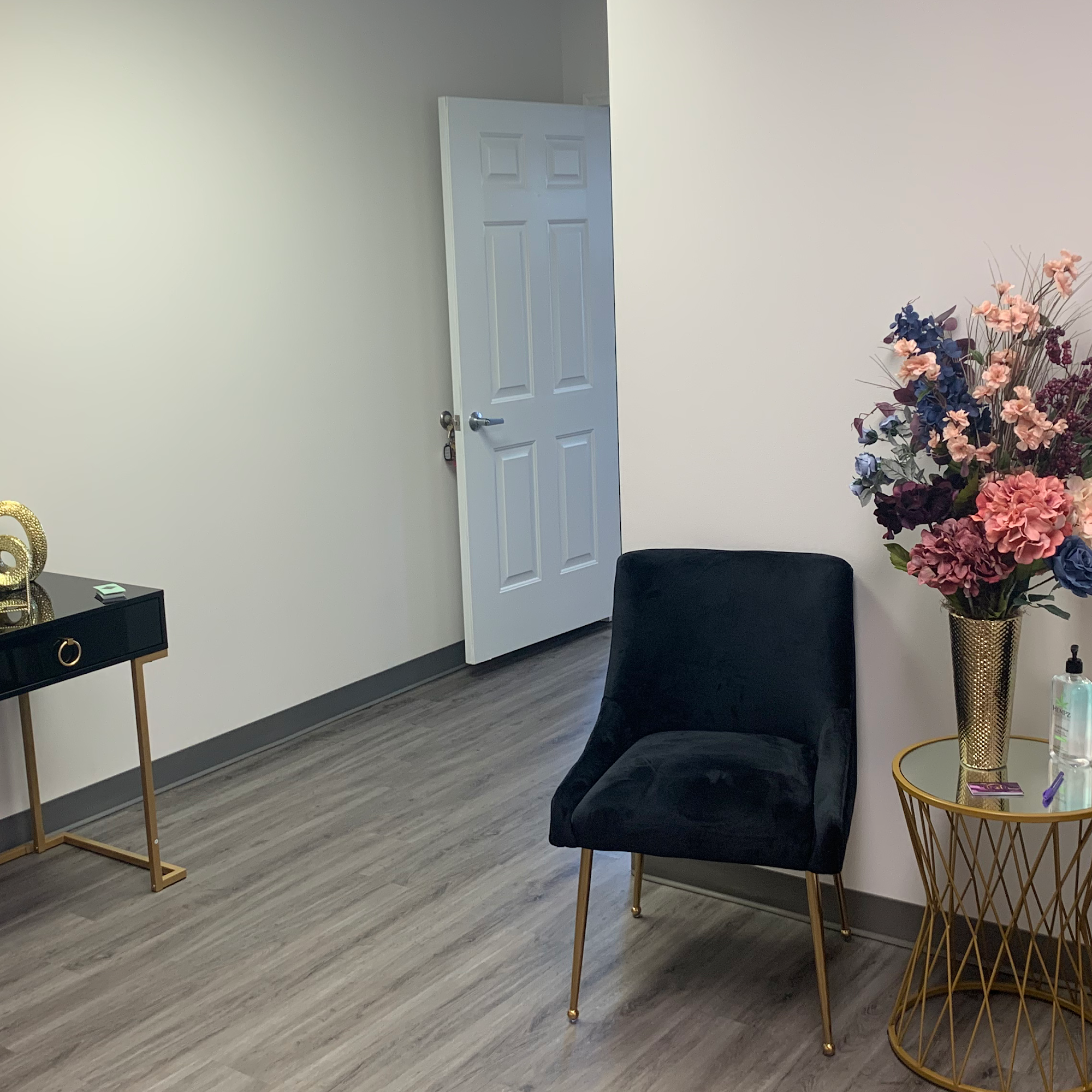 BEaUty by Monnie Salon Suite 41900 Fenwick St Suite 3a, Leonardtown Maryland 20650