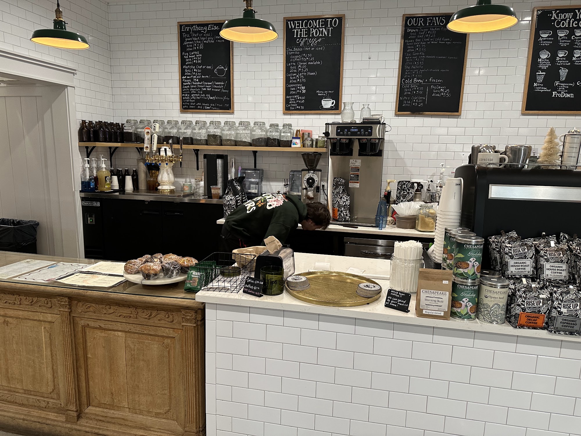 St. James Deli & Spirits Lexington Park