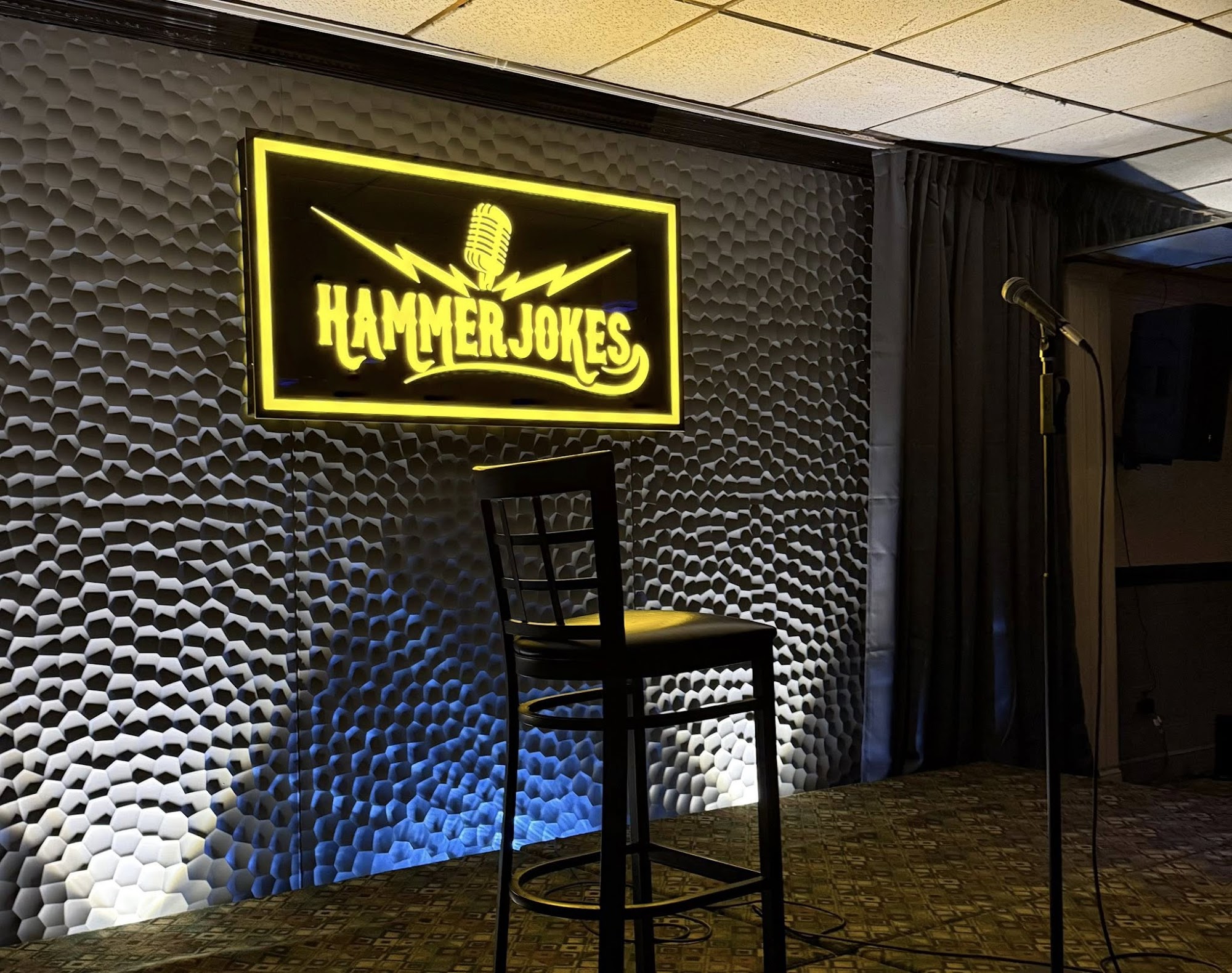 hammerjokes comedy club Parkville