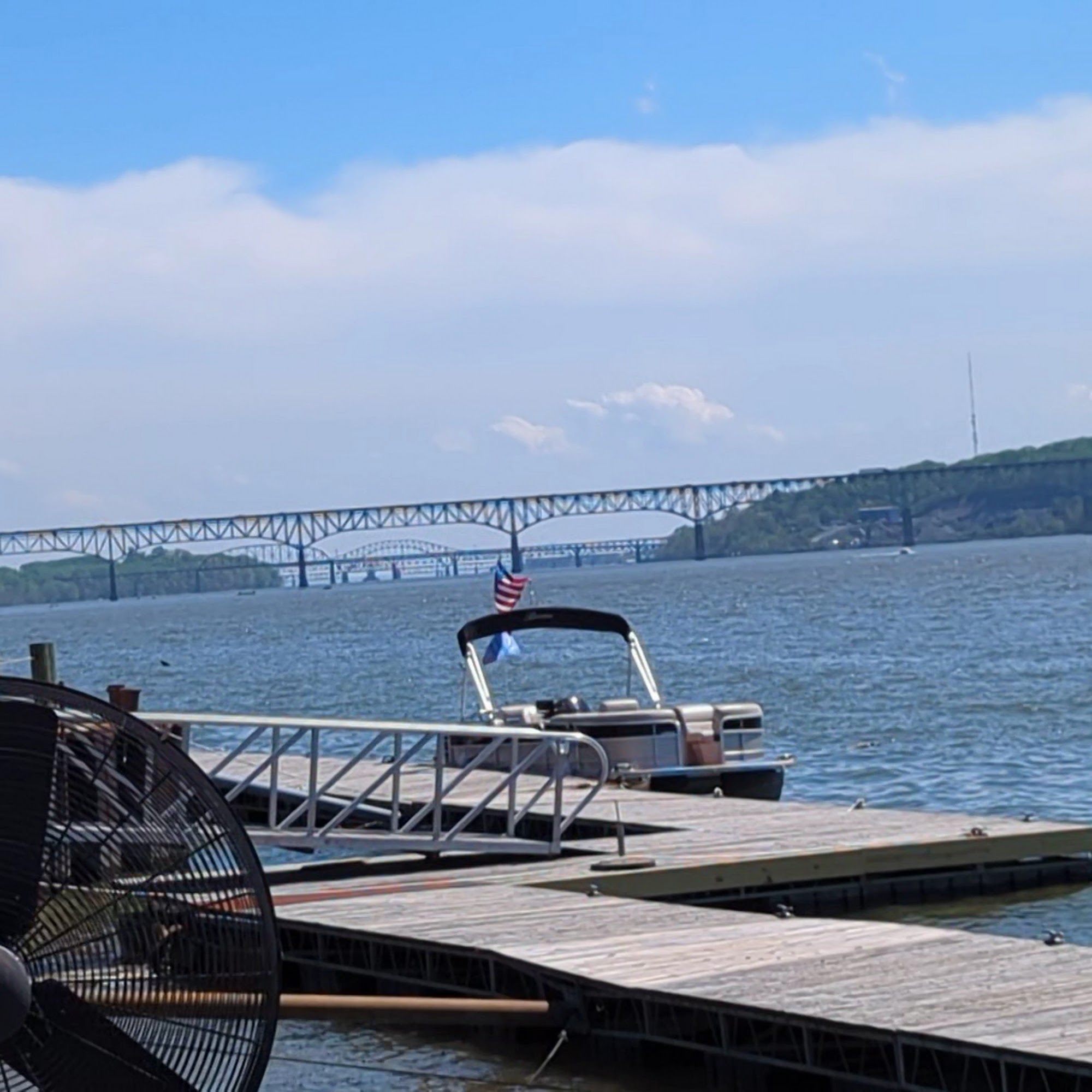 Lee's Landing Dock Bar Port Deposit