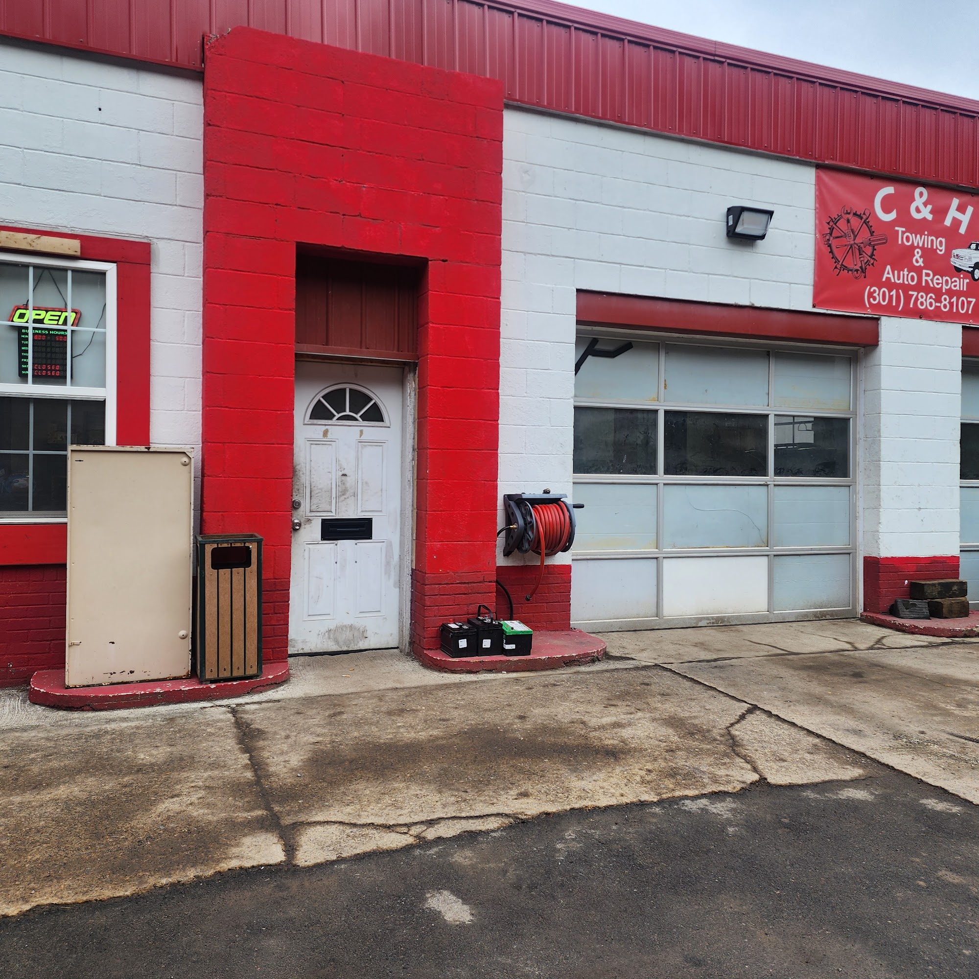 C & H Towing & AutoRepair Rawlings