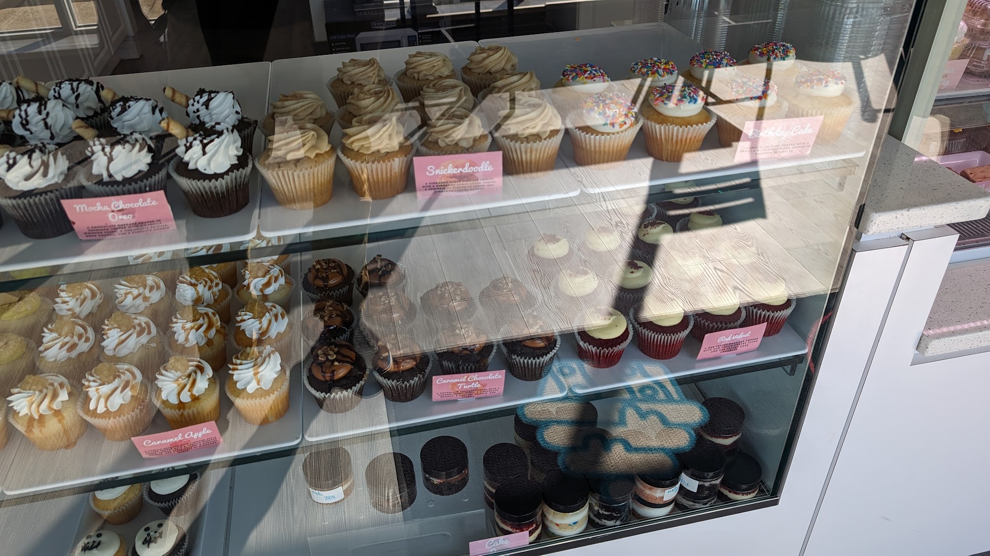 Lil’ Cakes & Creamery Menu